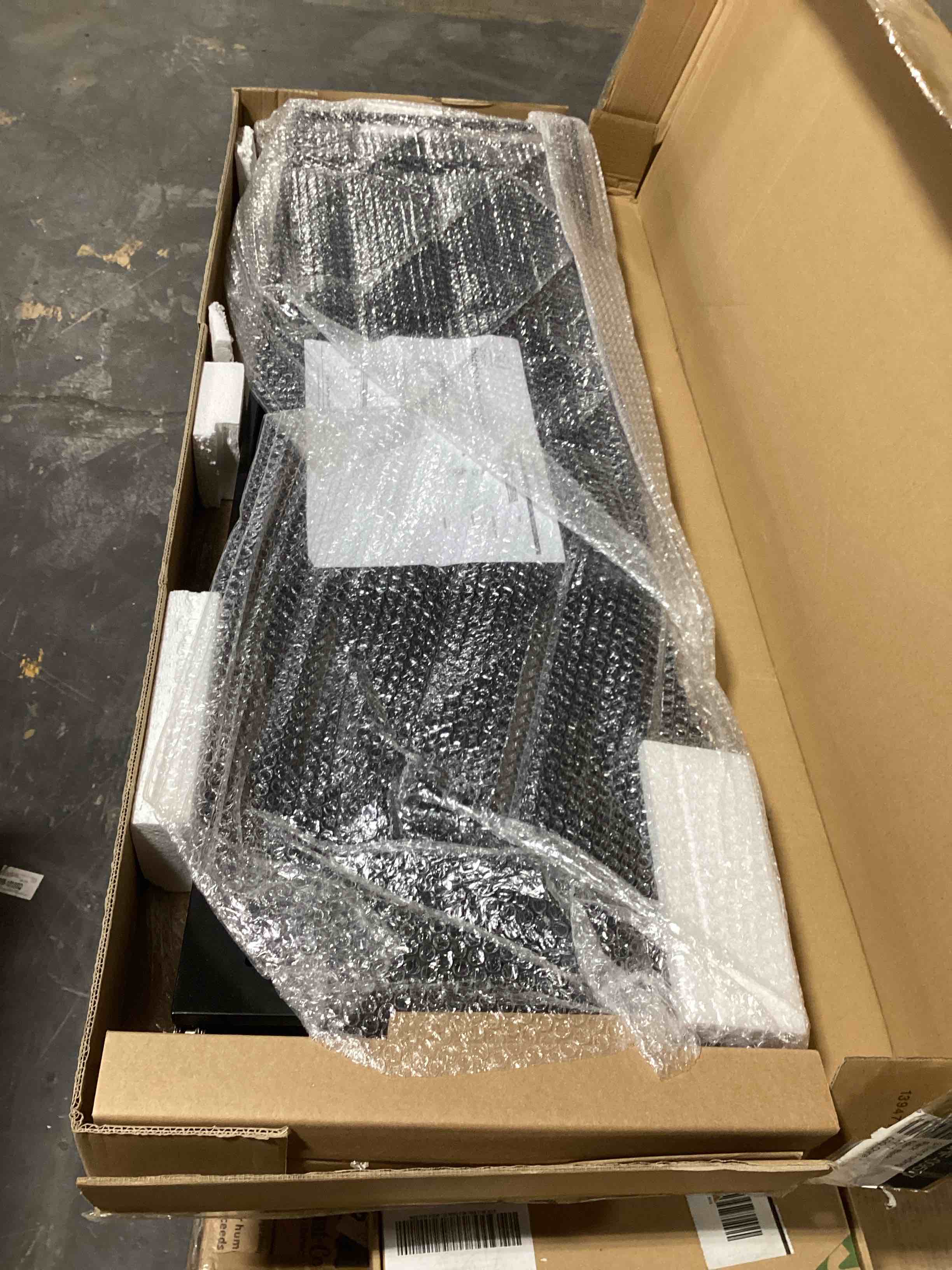 https://s3.amazonaws.com/lotting-images-prod/bidfta/ORG5106415_1699375809976.jpeg