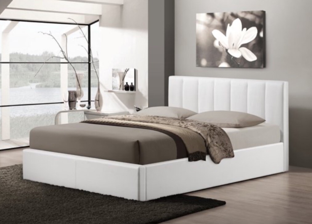 Skyline Decor White Leather Contemporary * Queen-Size Bed( incomplete box 1/2)