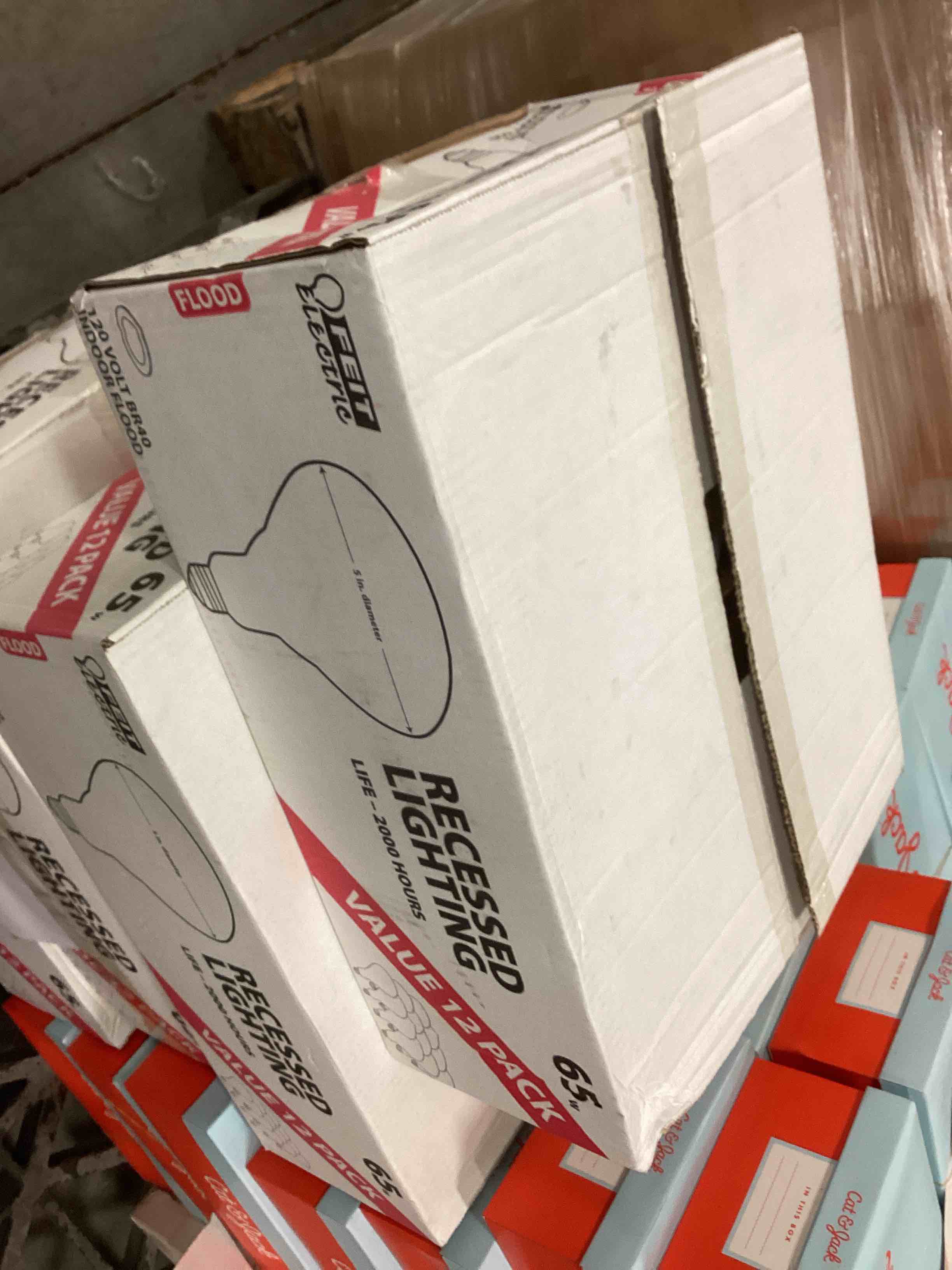 https://s3.amazonaws.com/lotting-images-prod/bidfta/ORG5124046_1701094628952.jpeg