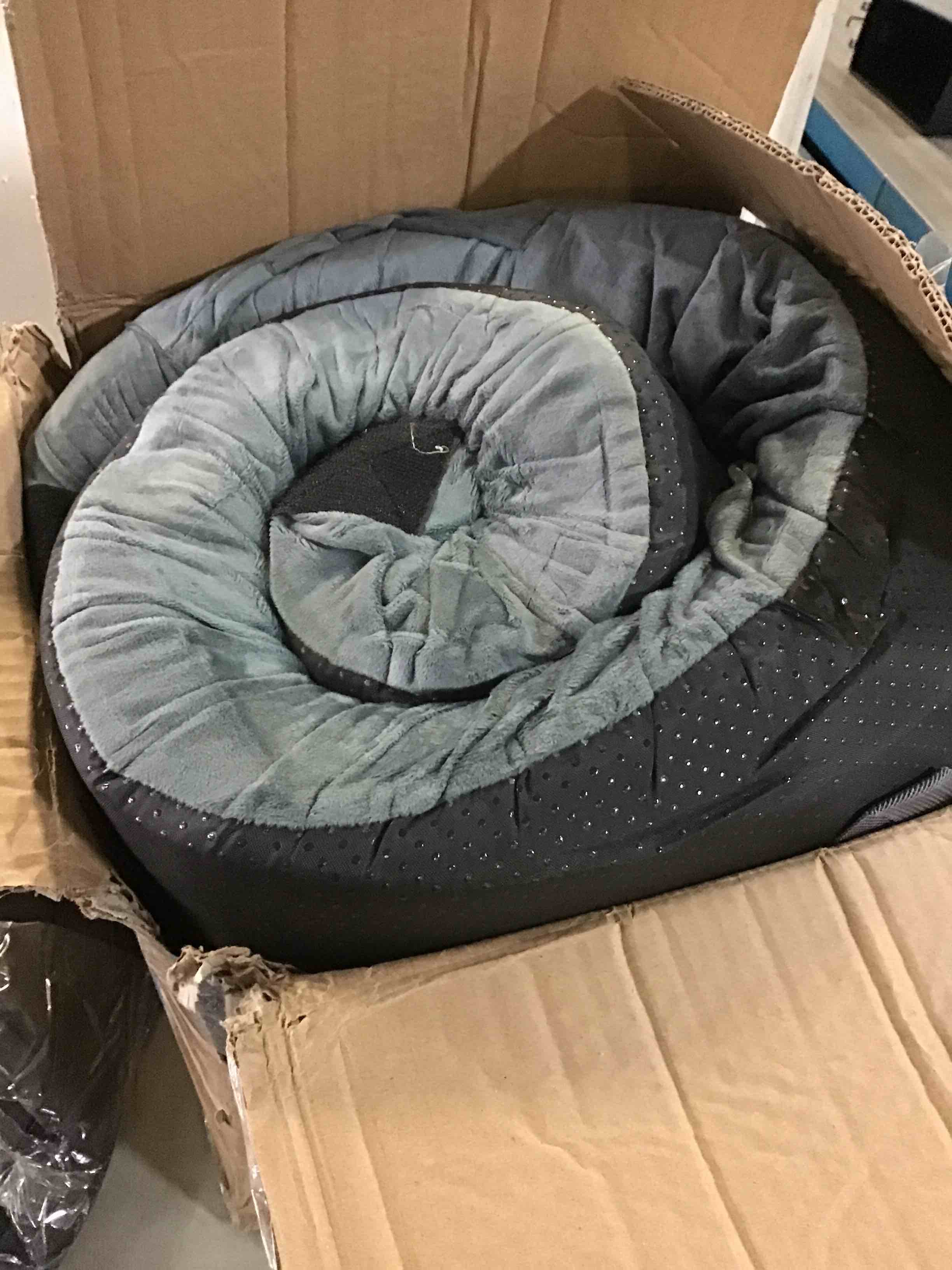 https://s3.amazonaws.com/lotting-images-prod/bidfta/ORG5132004_1701109305569.jpeg