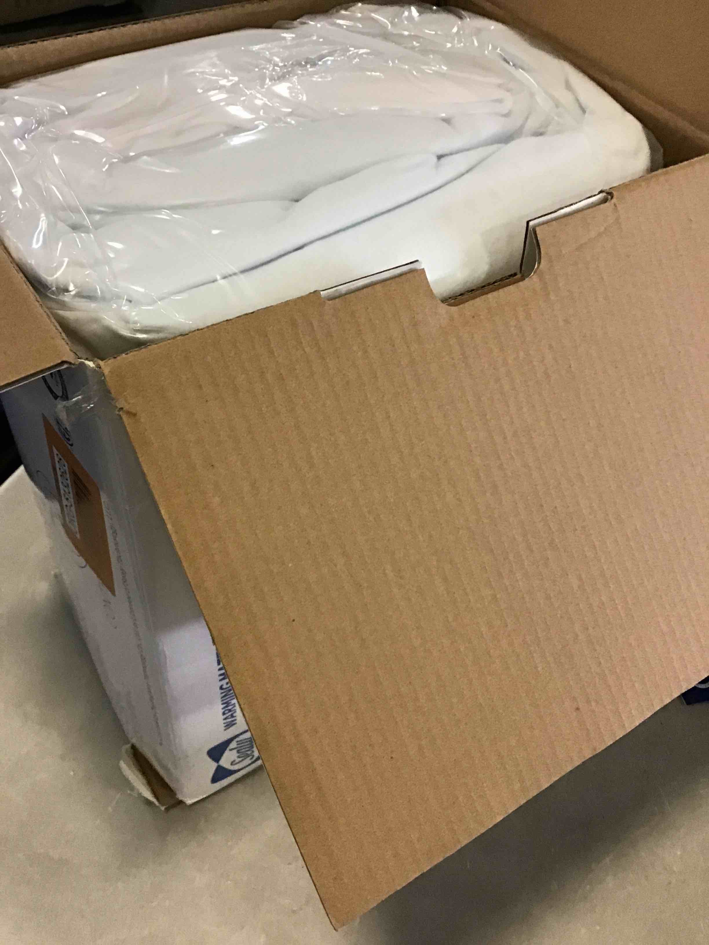 https://s3.amazonaws.com/lotting-images-prod/bidfta/ORG5132628_1701365113768.jpeg