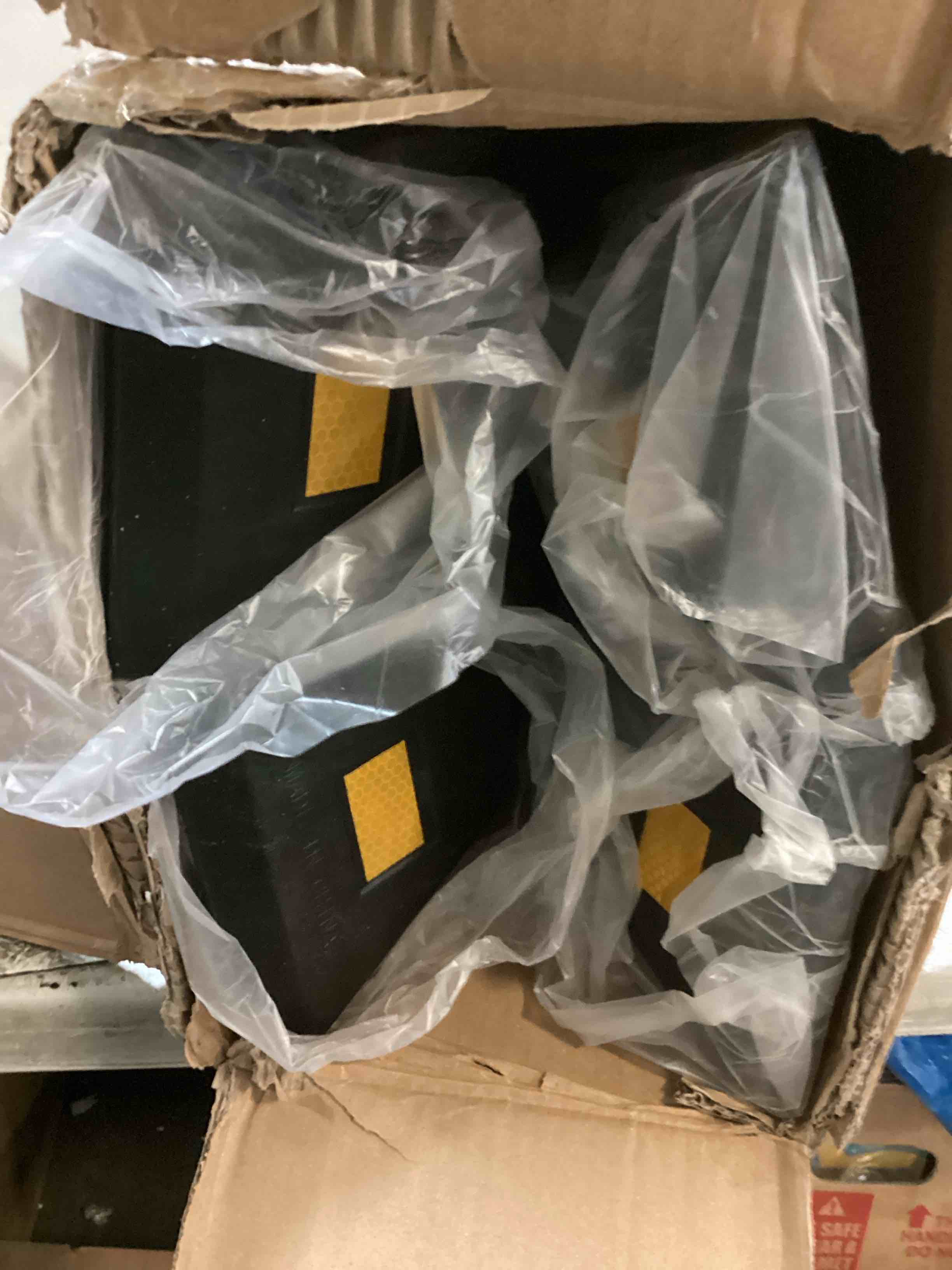 https://s3.amazonaws.com/lotting-images-prod/bidfta/ORG5134962_1700667288850.jpeg