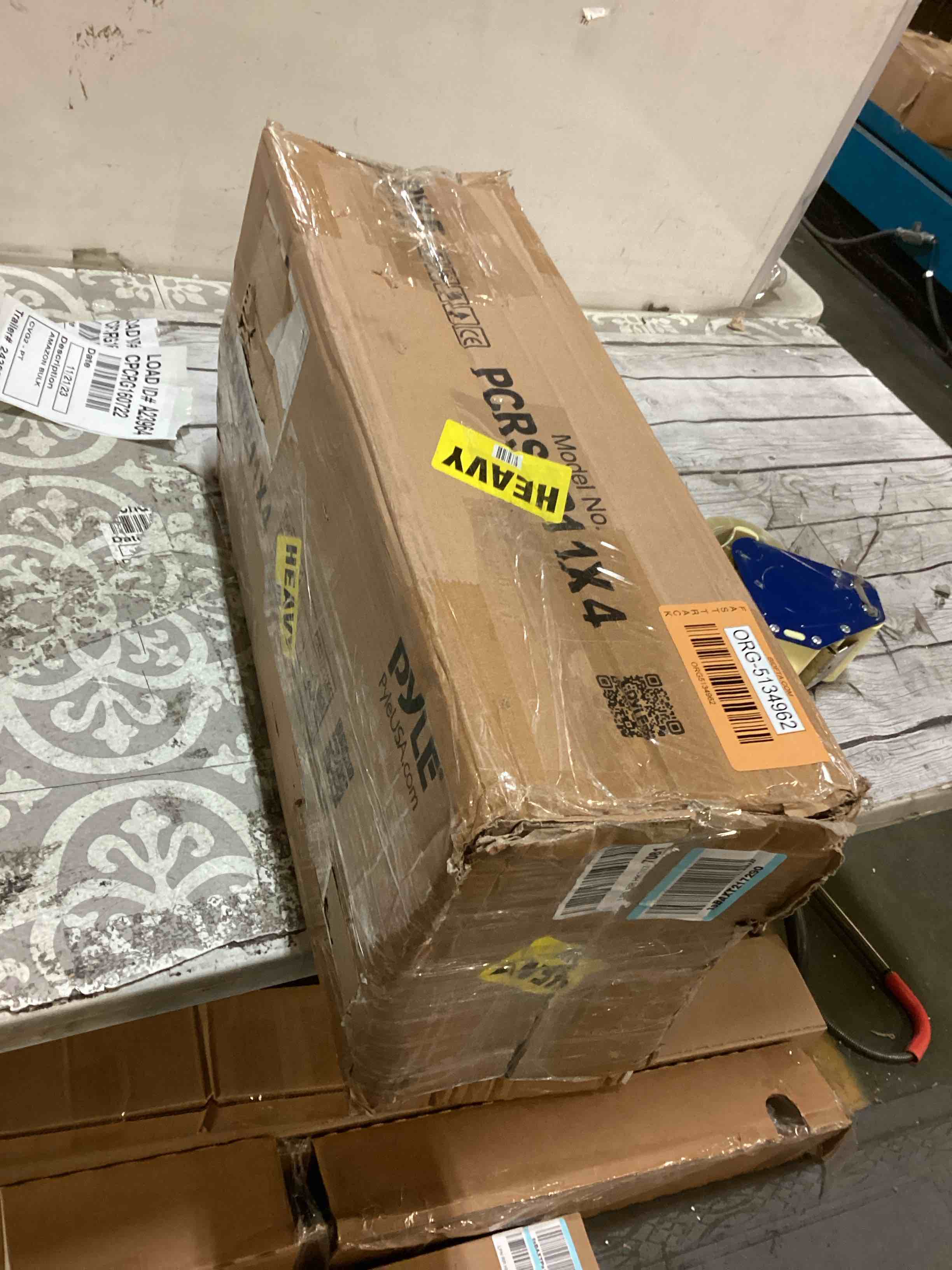 https://s3.amazonaws.com/lotting-images-prod/bidfta/ORG5134962_1700667330728.jpeg