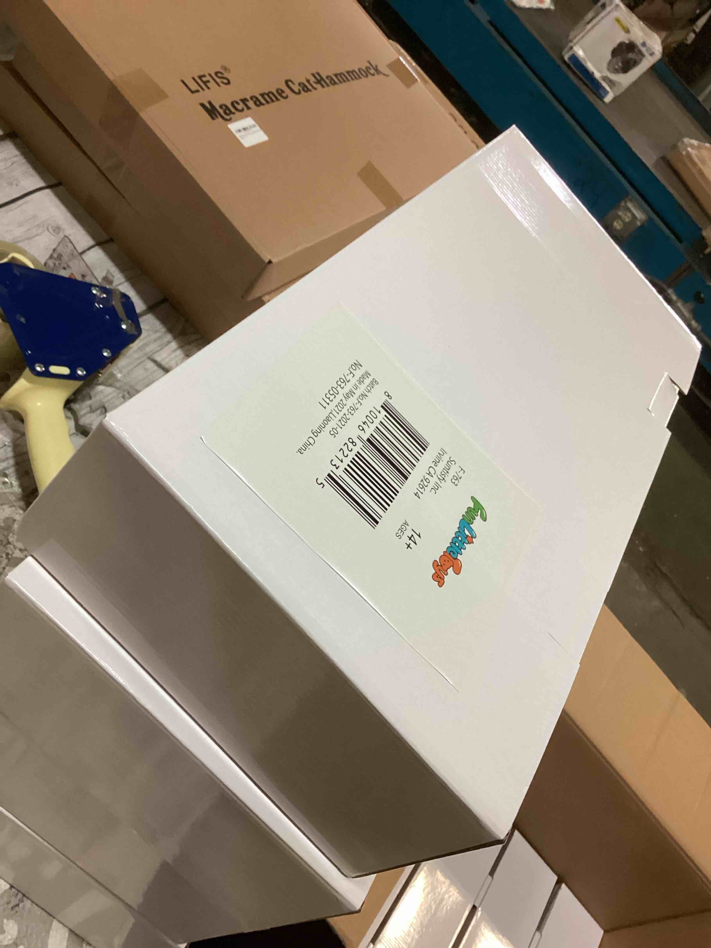 https://s3.amazonaws.com/lotting-images-prod/bidfta/ORG5135027_1700679264272.jpeg
