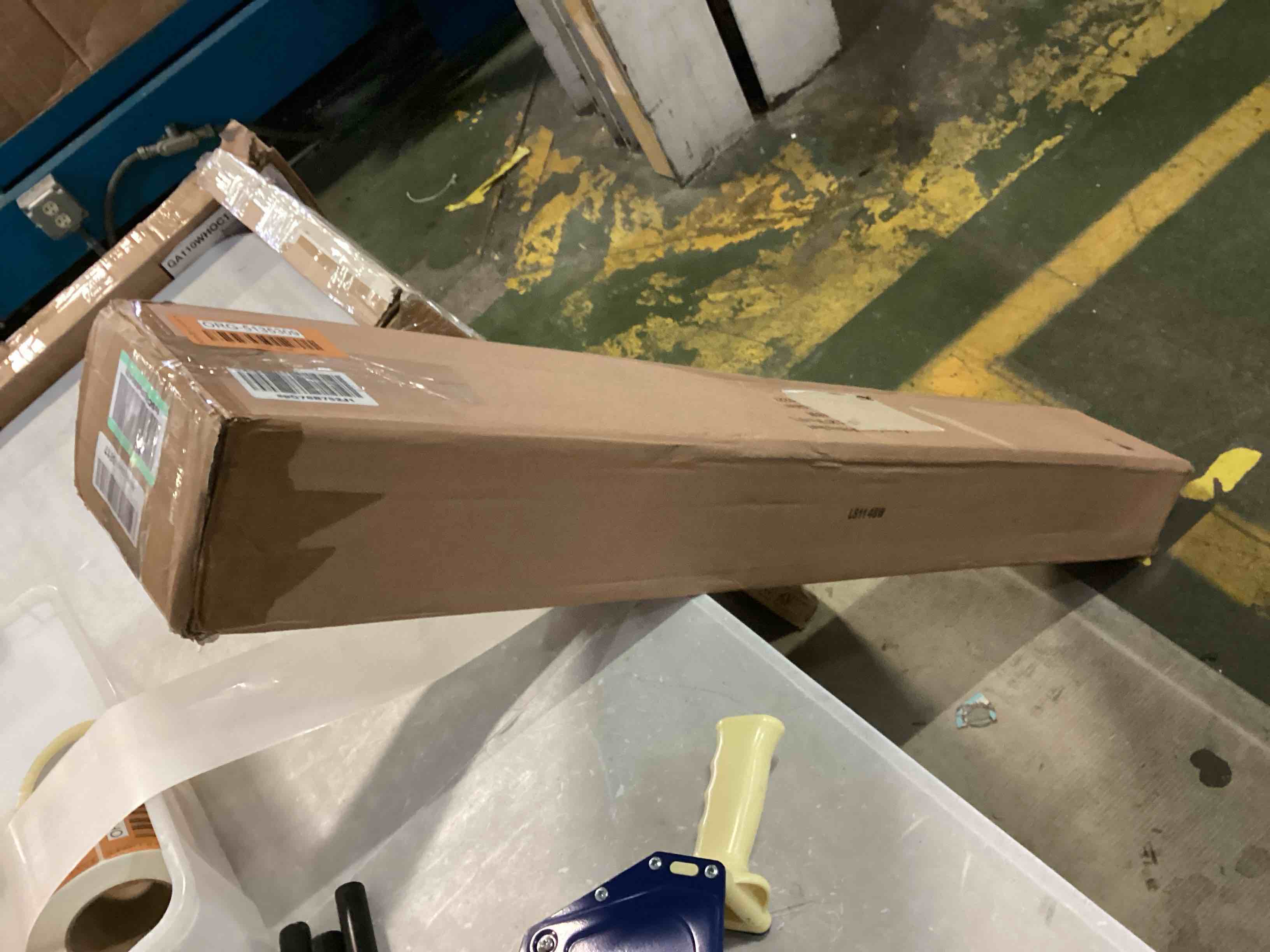 https://s3.amazonaws.com/lotting-images-prod/bidfta/ORG5135309_1701106712209.jpeg