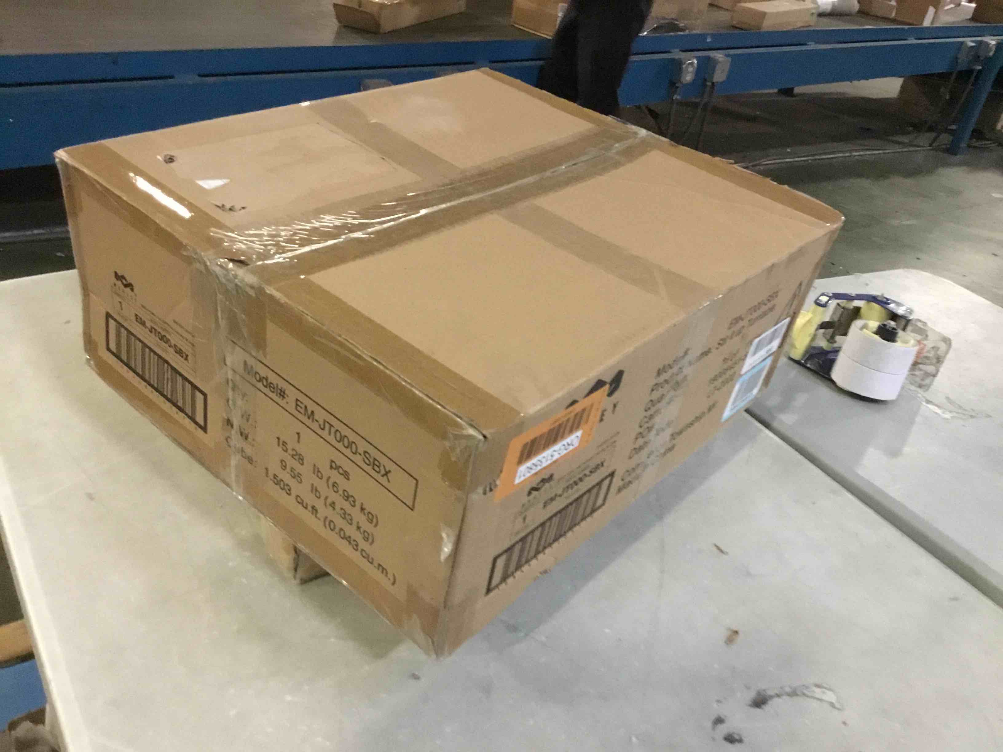 https://s3.amazonaws.com/lotting-images-prod/bidfta/ORG5135801_1701378923757.jpeg