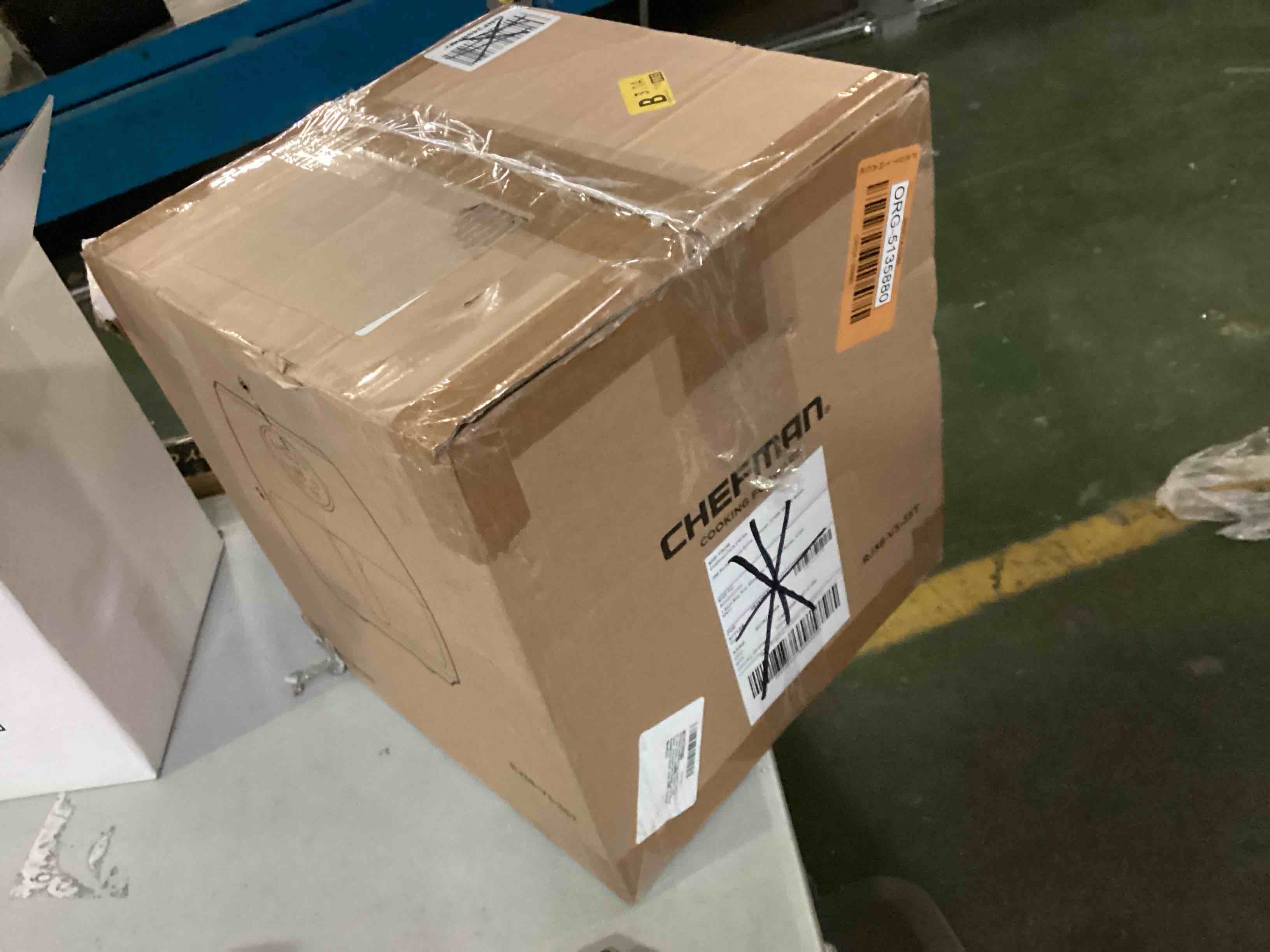 https://s3.amazonaws.com/lotting-images-prod/bidfta/ORG5135880_1701445562283.jpeg