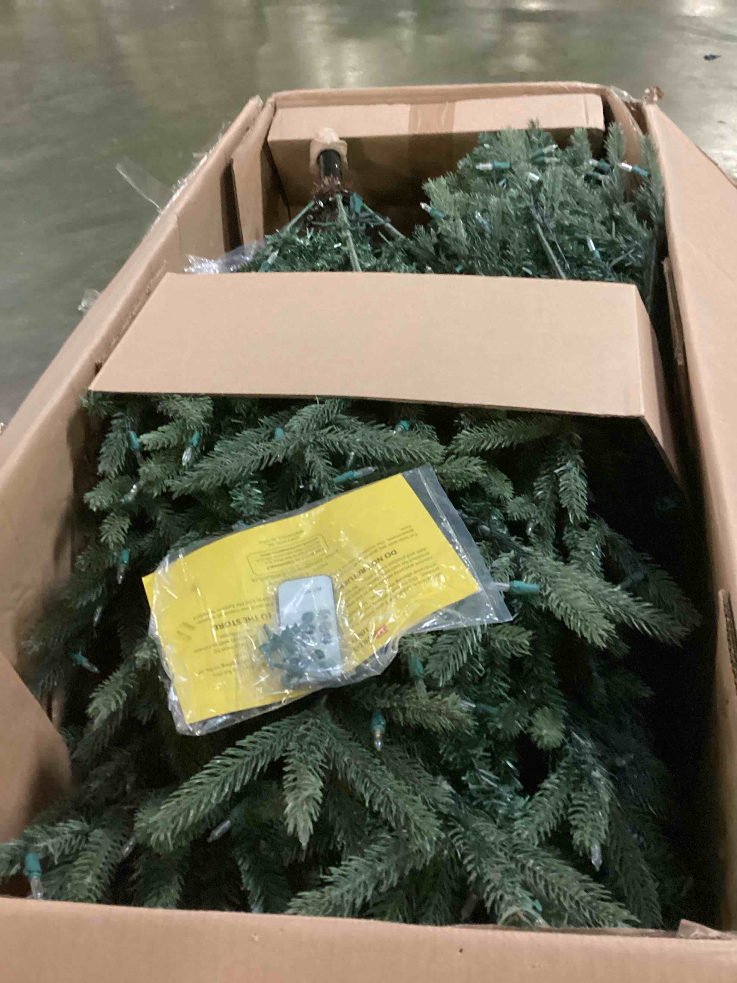 https://s3.amazonaws.com/lotting-images-prod/bidfta/ORG5135996_1701461890980.jpeg