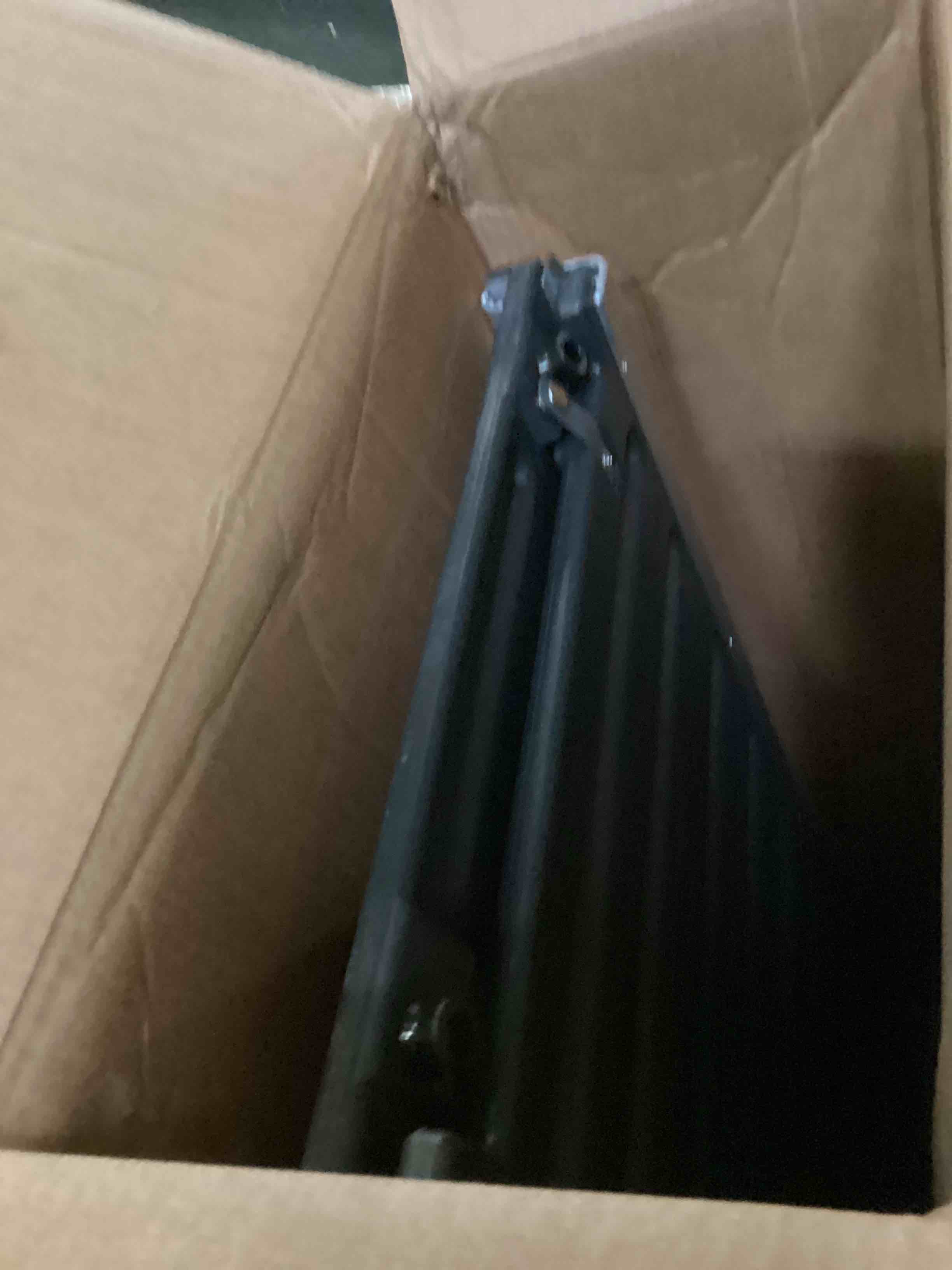 https://s3.amazonaws.com/lotting-images-prod/bidfta/ORG5136146_1701709864601.jpeg