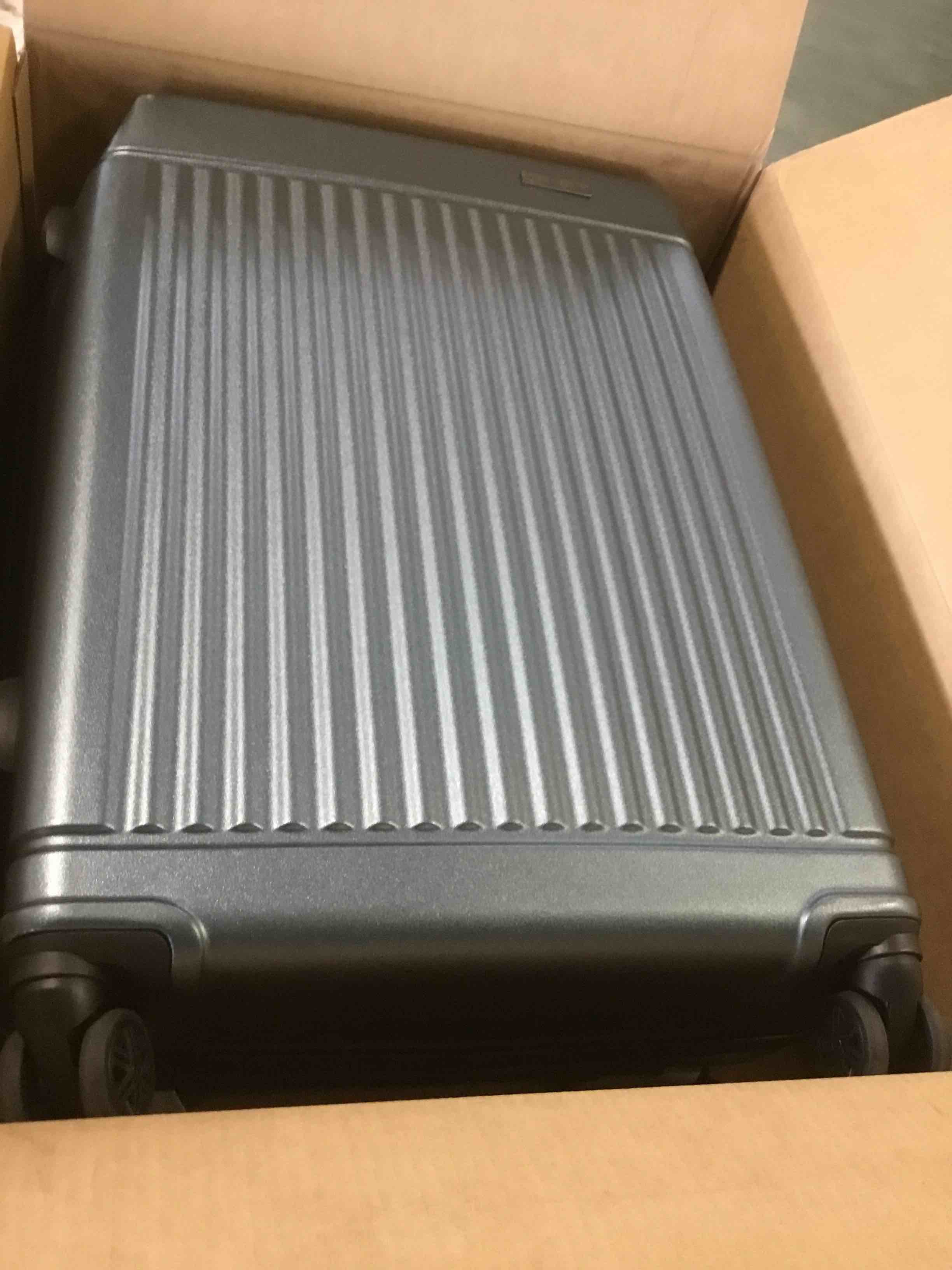 The Lightweight Crush Proof Hardside Luggage (28") Blue 