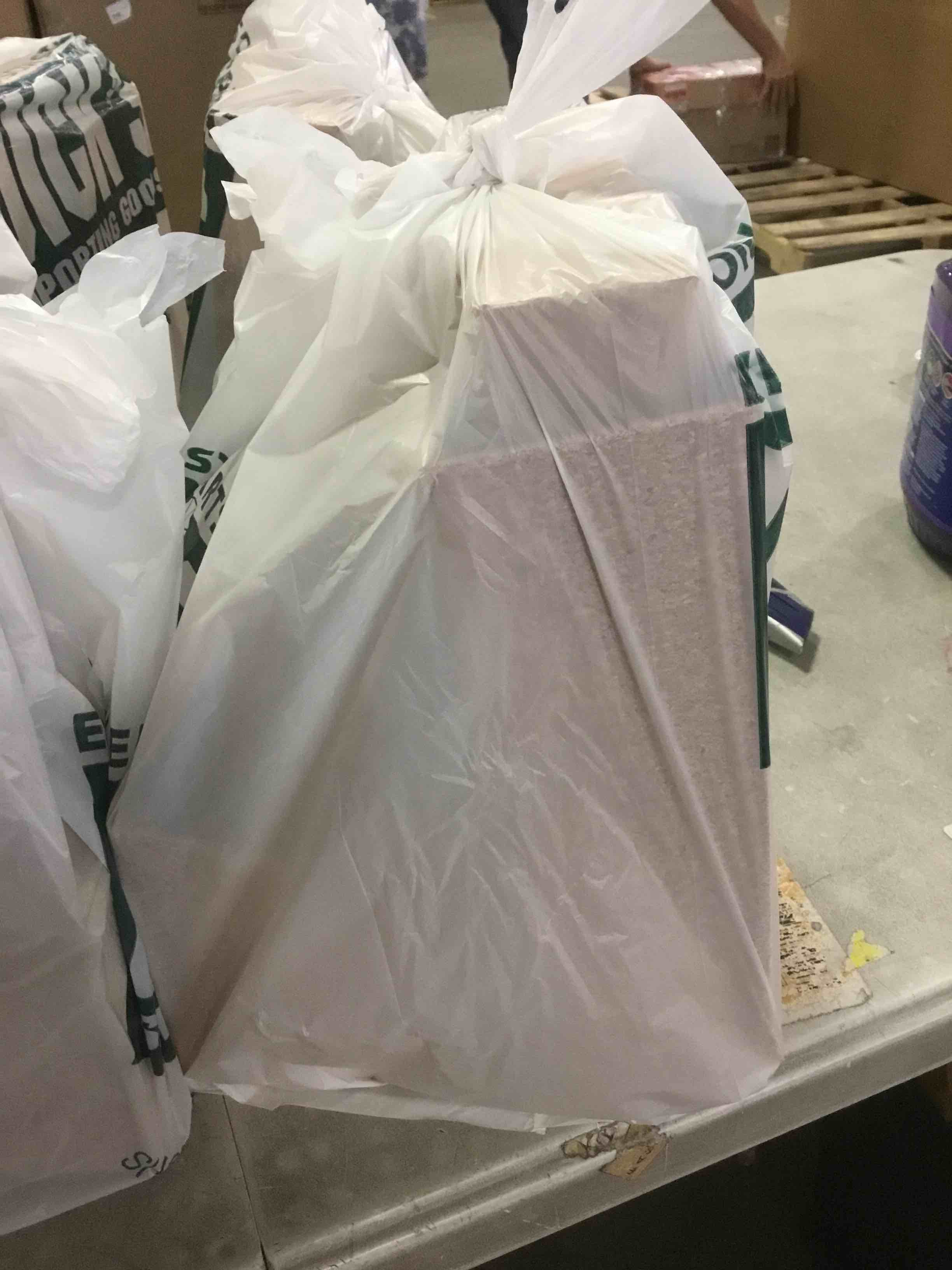 https://s3.amazonaws.com/lotting-images-prod/bidfta/ORG5137650_1703255783698.jpeg