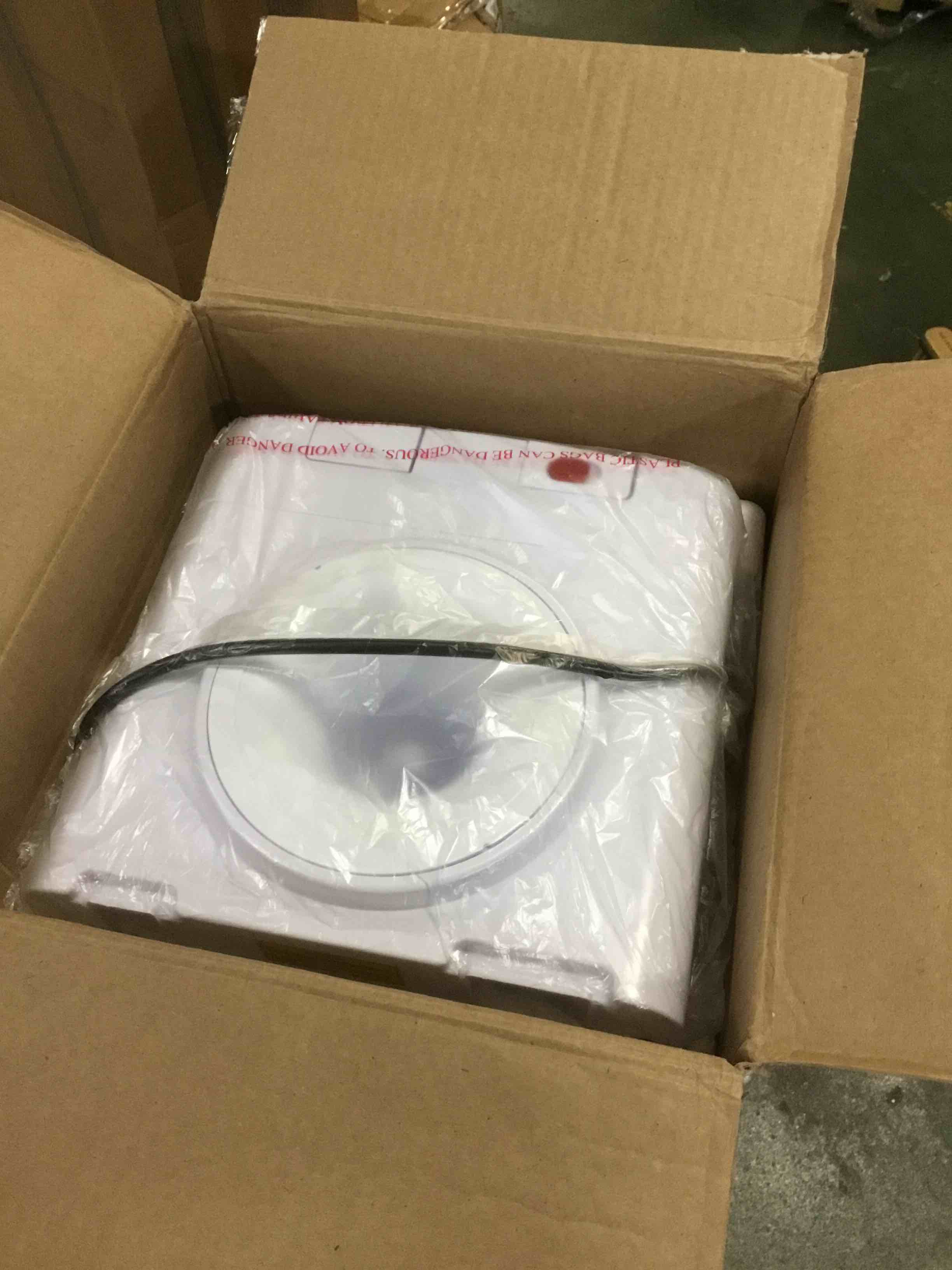 https://s3.amazonaws.com/lotting-images-prod/bidfta/ORG5138700_1701793981873.jpeg