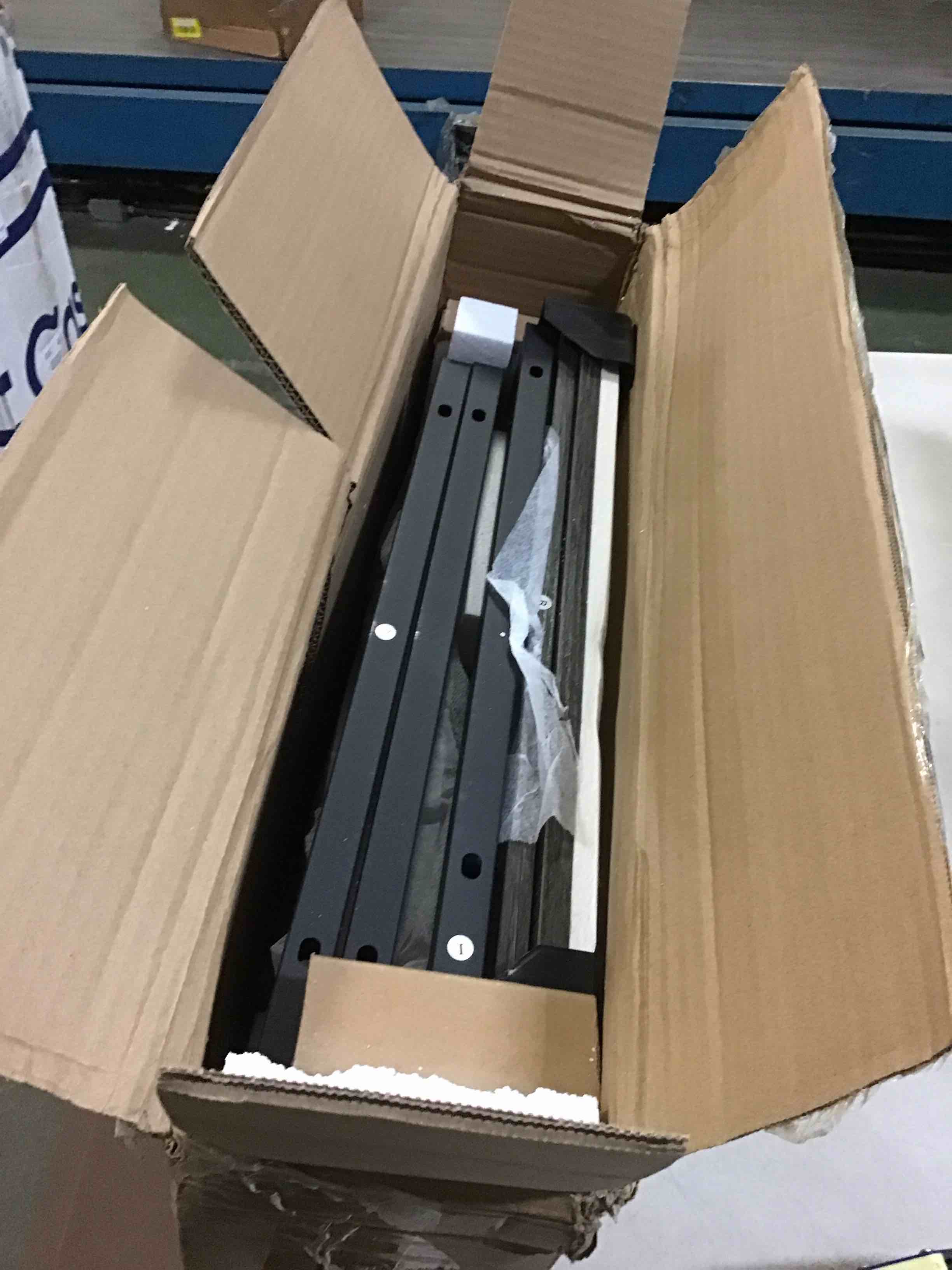 https://s3.amazonaws.com/lotting-images-prod/bidfta/ORG5139197_1702300612597.jpeg