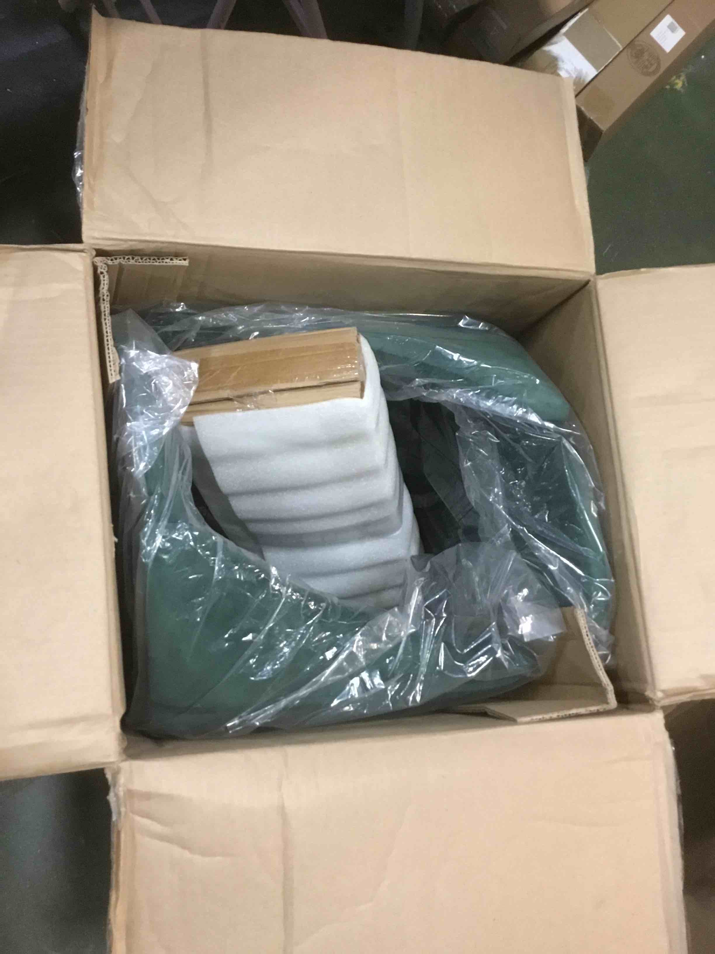 https://s3.amazonaws.com/lotting-images-prod/bidfta/ORG5140703_1701973953864.jpeg