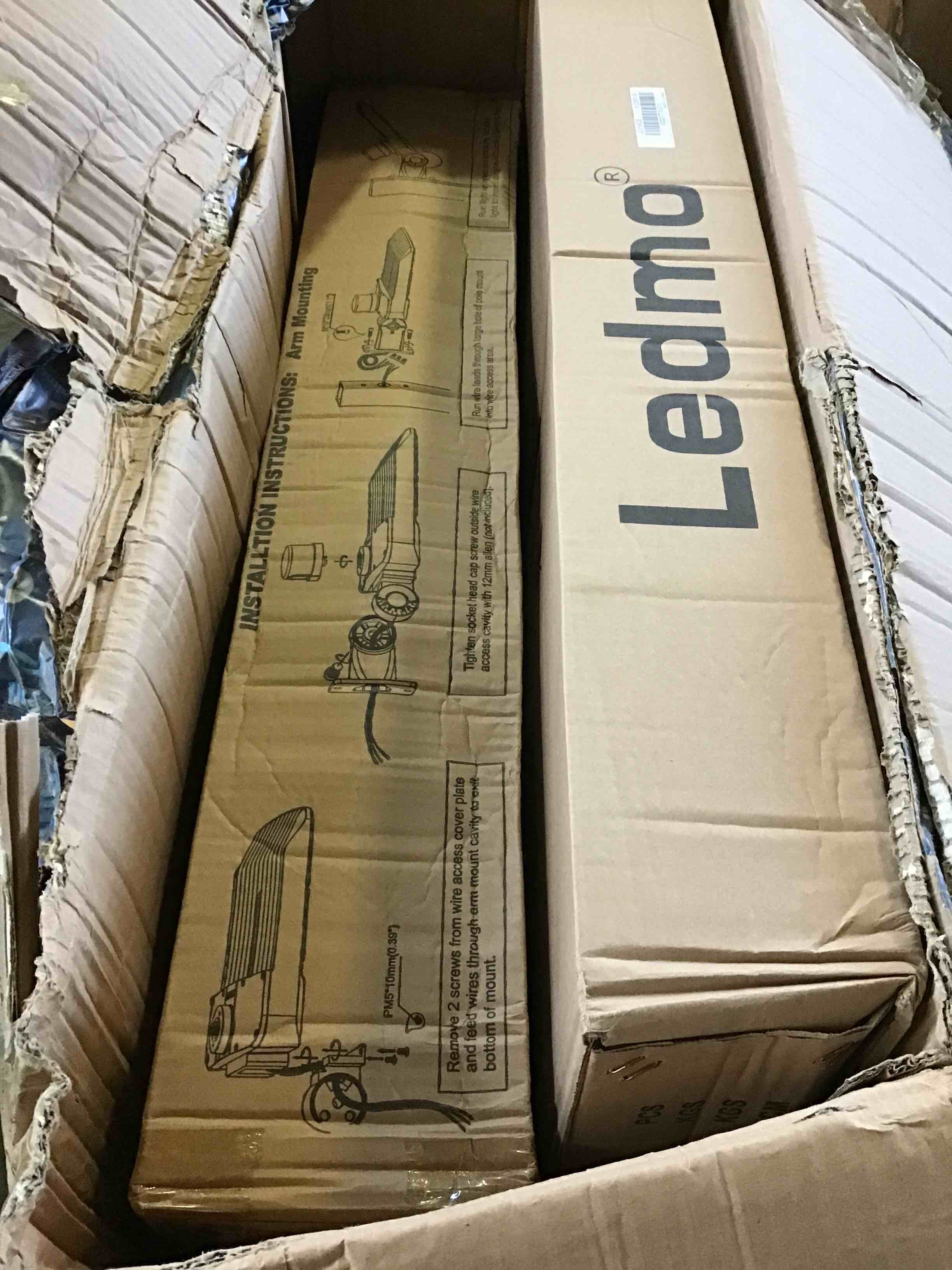 https://s3.amazonaws.com/lotting-images-prod/bidfta/ORG5141338_1700851506284.jpeg