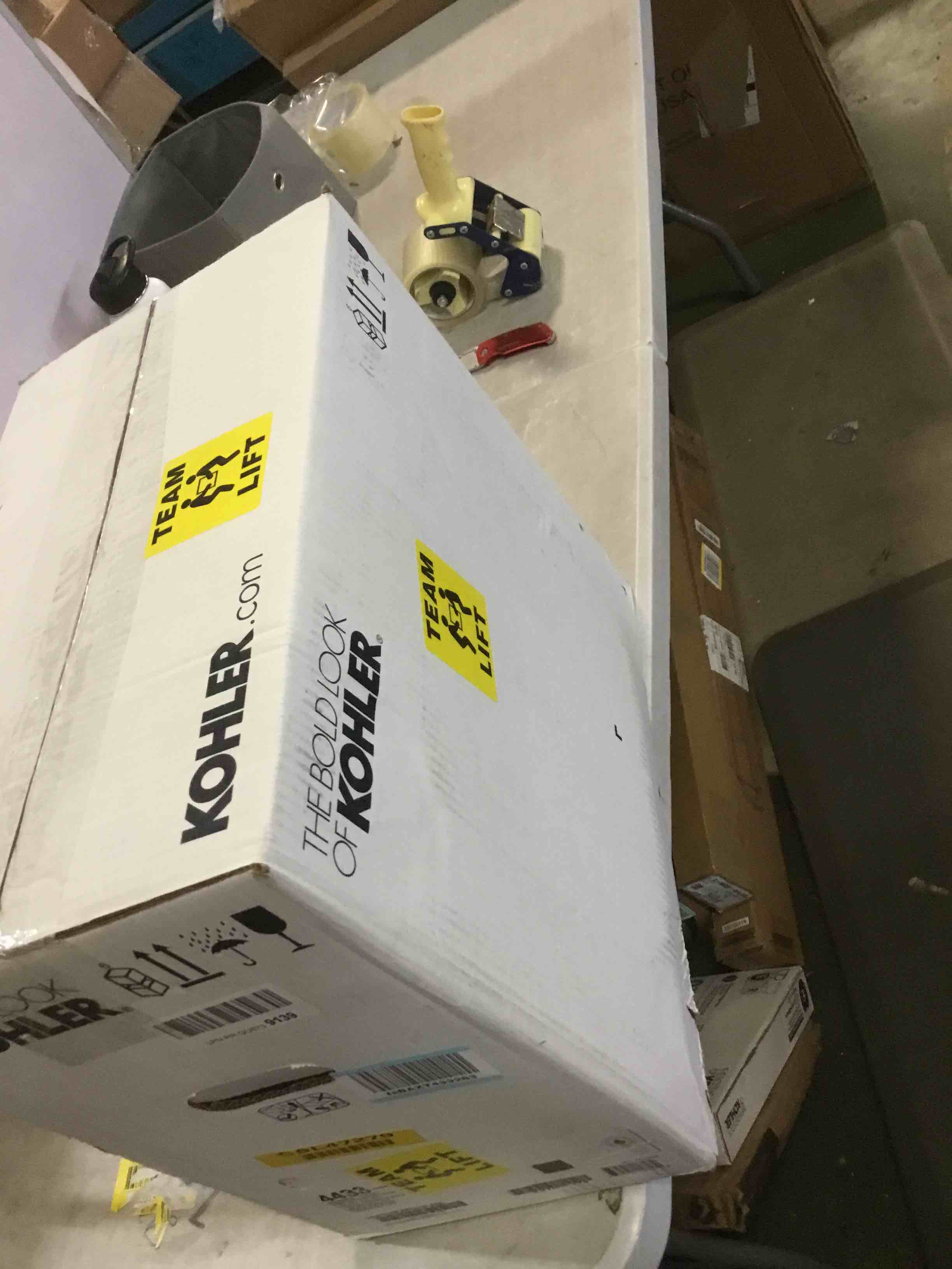 https://s3.amazonaws.com/lotting-images-prod/bidfta/ORG5143417_1701286670075.jpeg