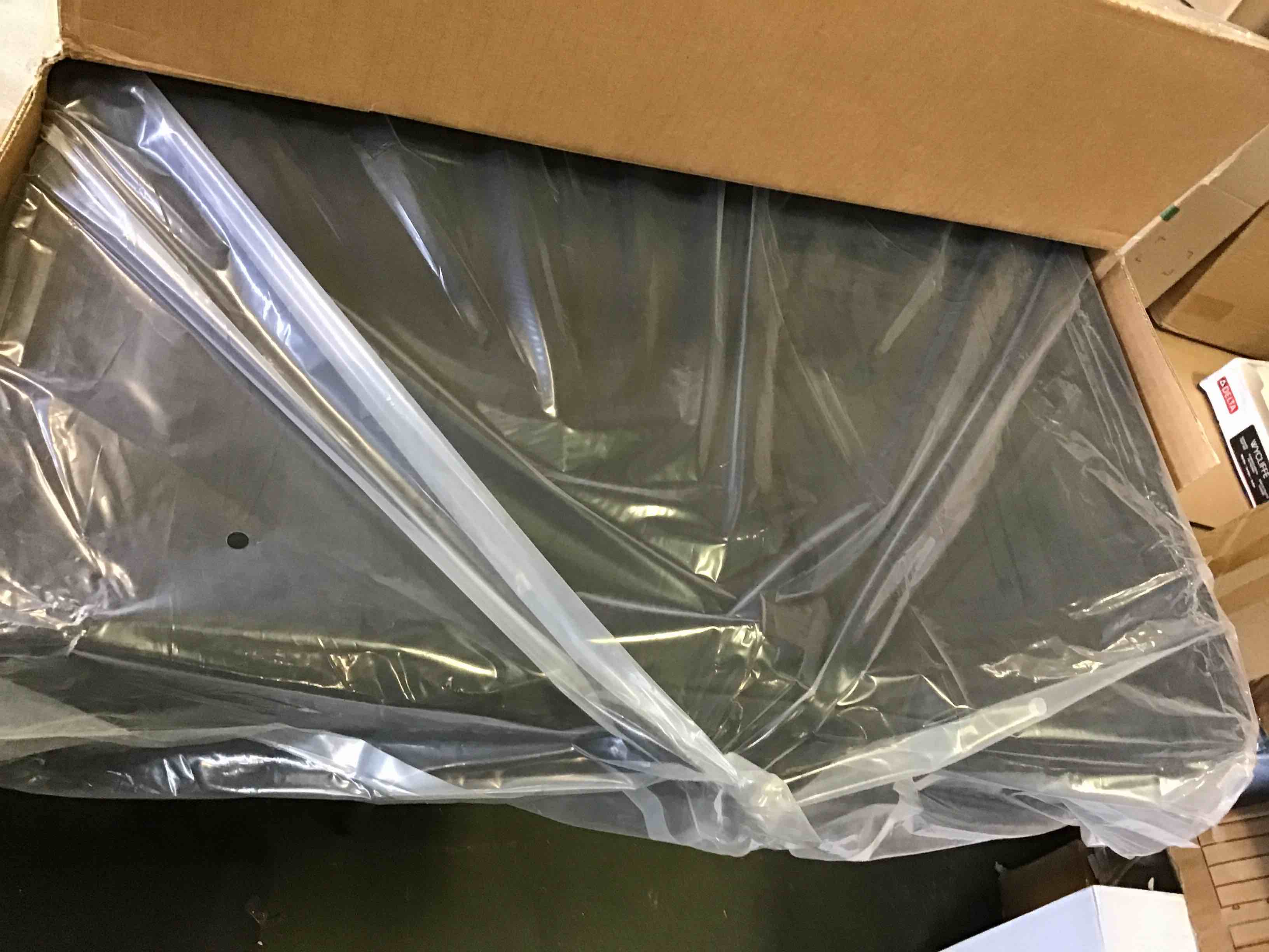 https://s3.amazonaws.com/lotting-images-prod/bidfta/ORG5148356_1692717361053.jpeg