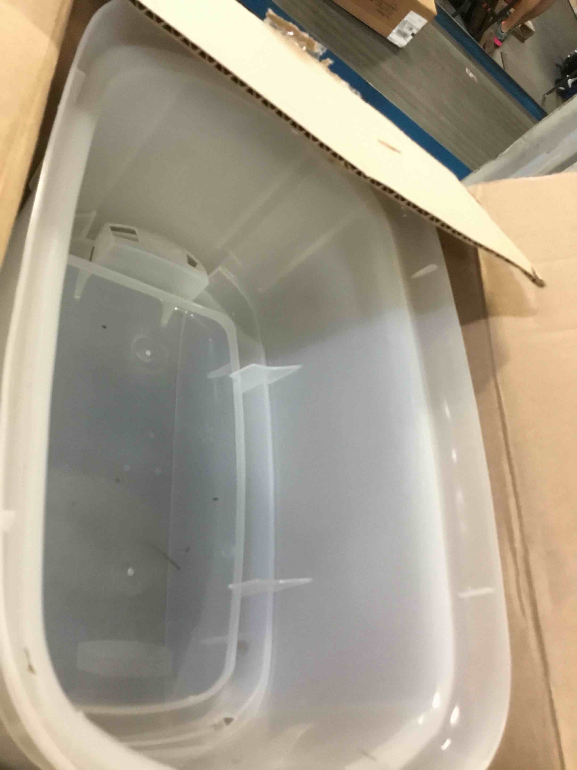 https://s3.amazonaws.com/lotting-images-prod/bidfta/ORG5152444_1687881849859.jpeg