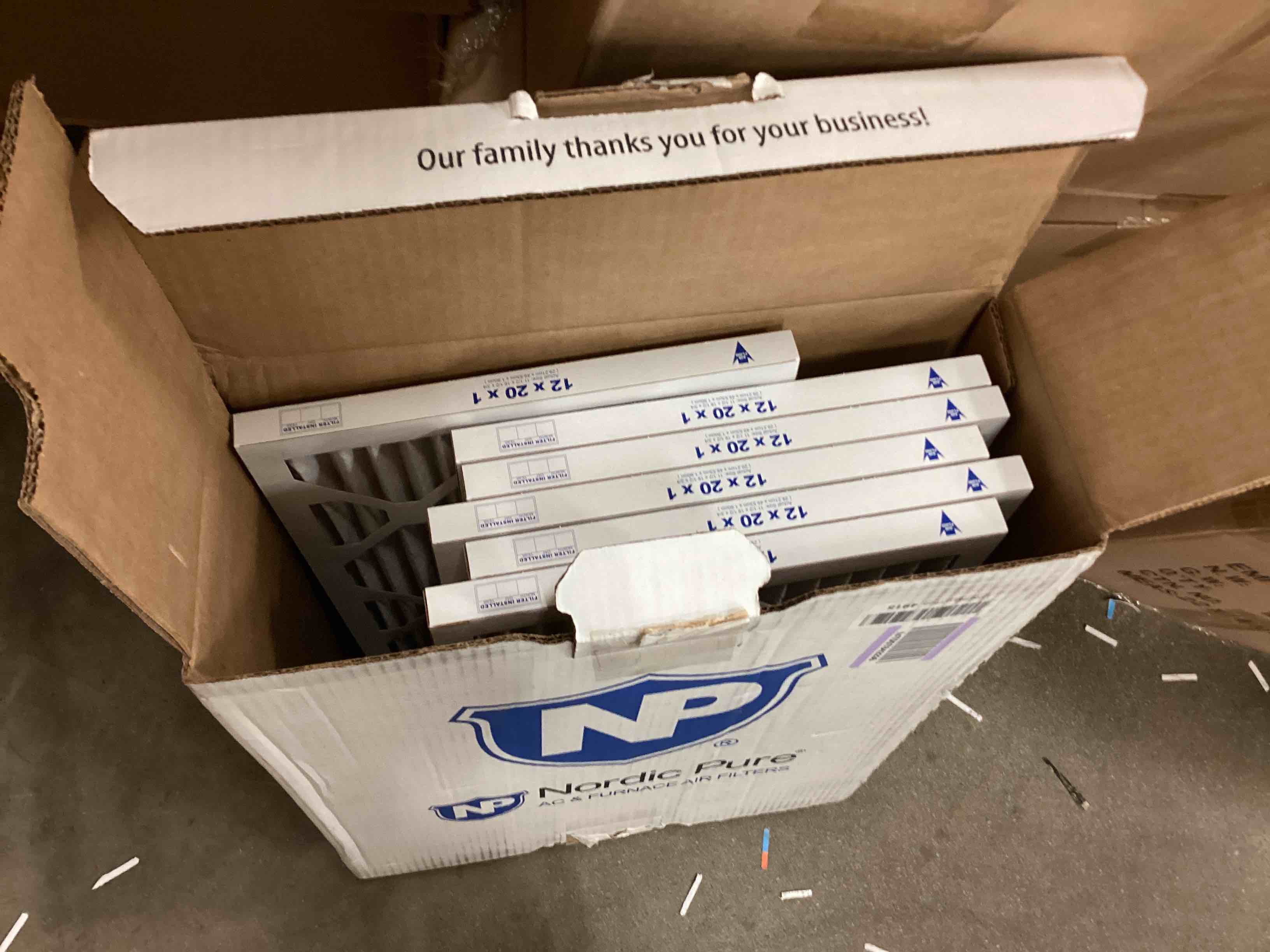 https://s3.amazonaws.com/lotting-images-prod/bidfta/ORG5173183_1696255276390.jpeg