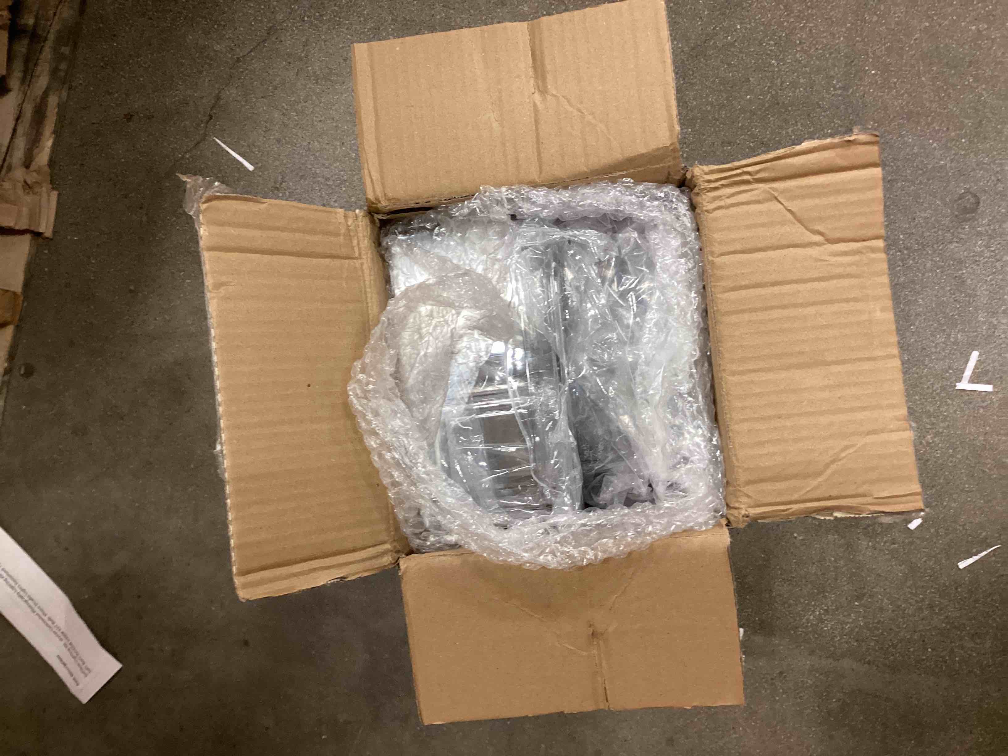 https://s3.amazonaws.com/lotting-images-prod/bidfta/ORG5173186_1696258046702.jpeg