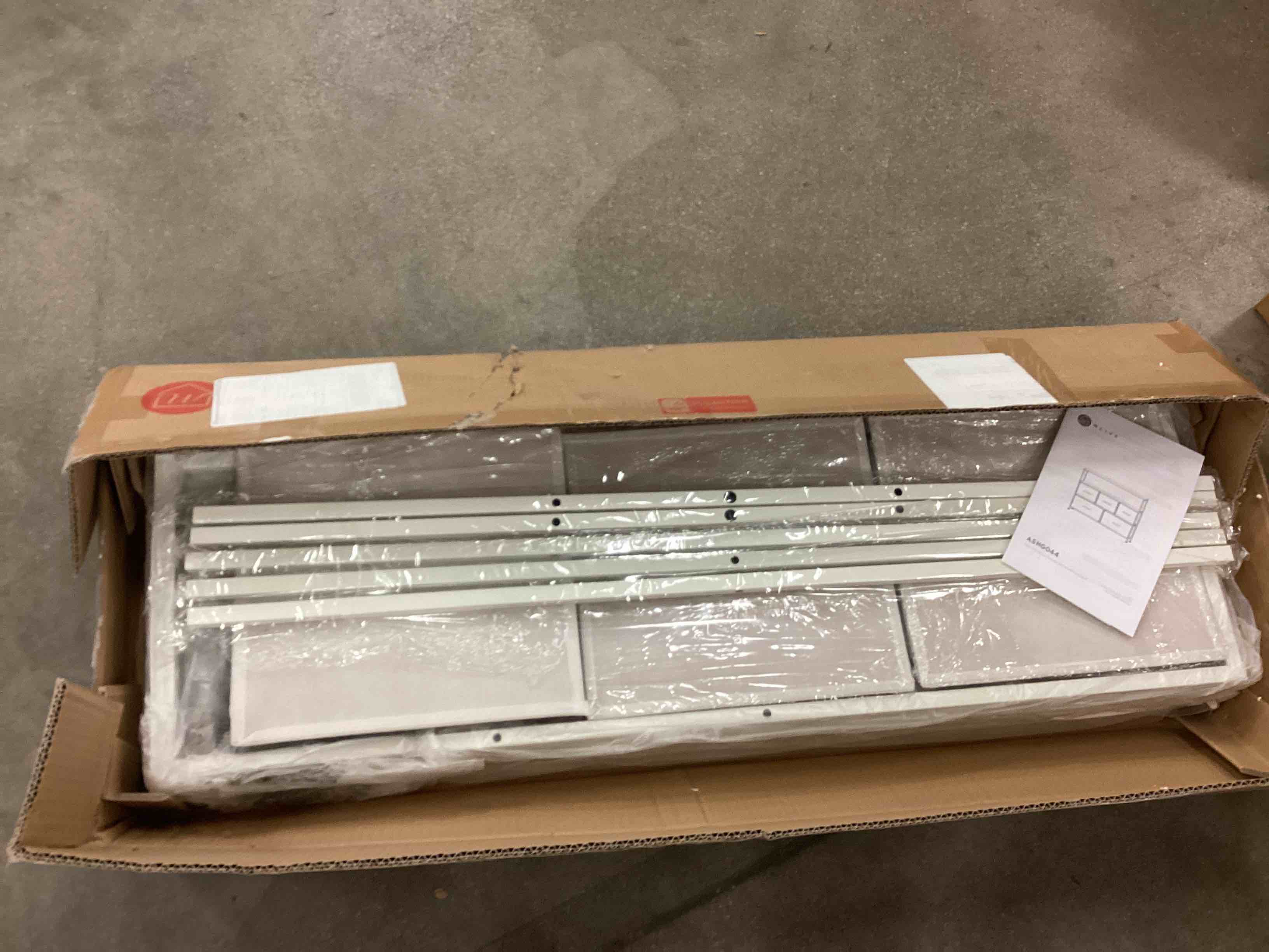 https://s3.amazonaws.com/lotting-images-prod/bidfta/ORG5173254_1696862786277.jpeg