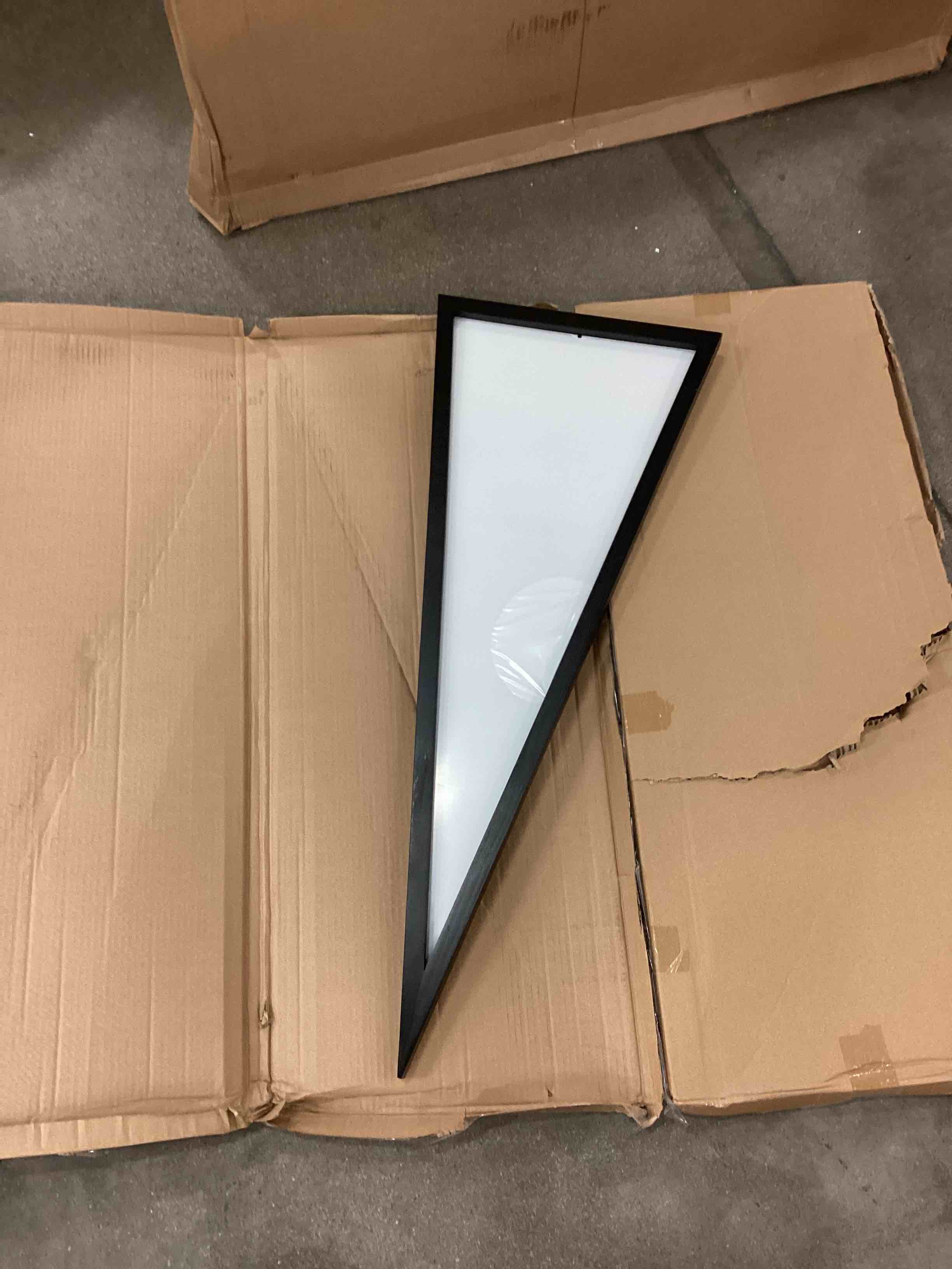 https://s3.amazonaws.com/lotting-images-prod/bidfta/ORG5173265_1696866169255.jpeg