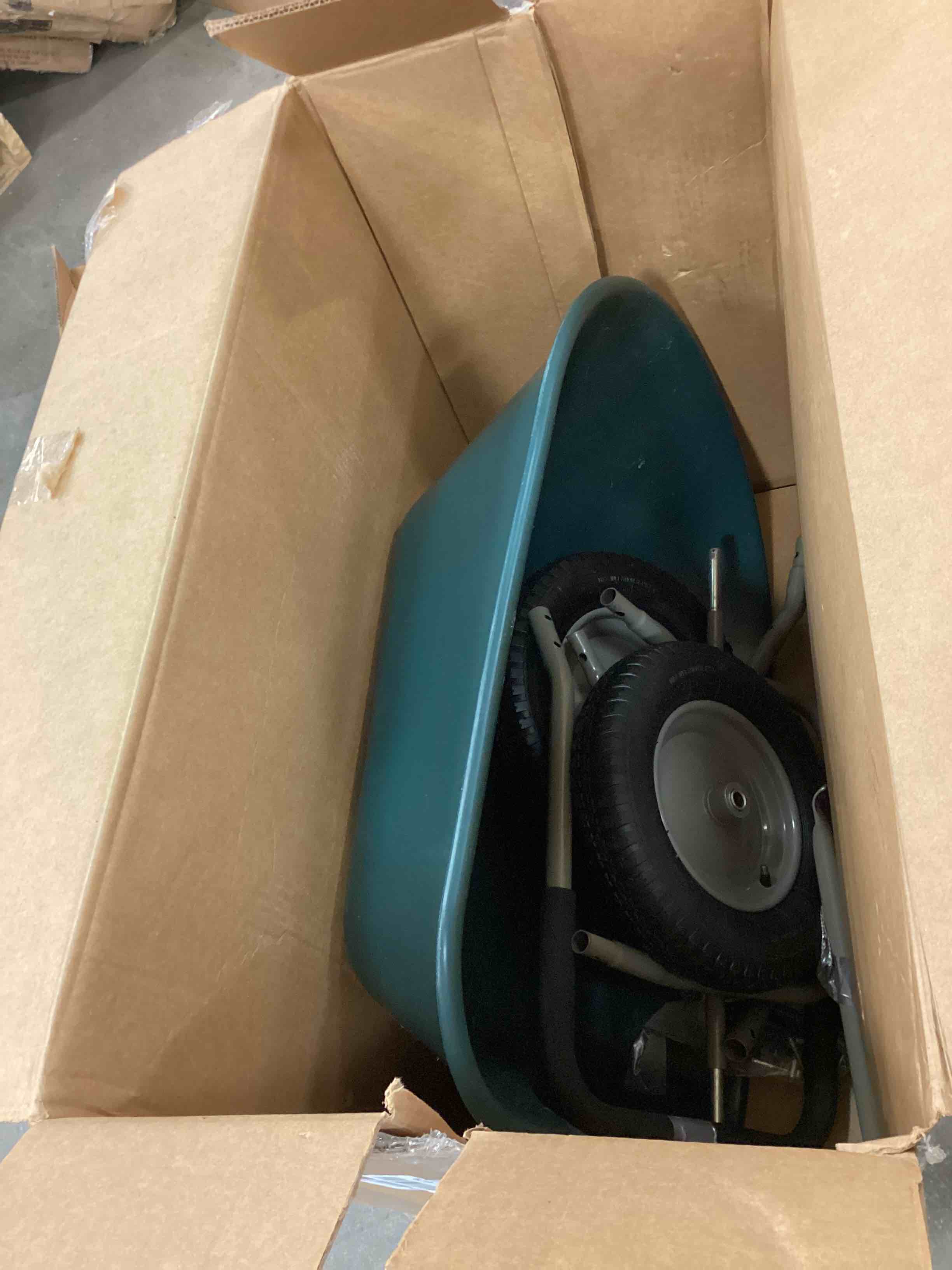 https://s3.amazonaws.com/lotting-images-prod/bidfta/ORG5173274_1696871912008.jpeg