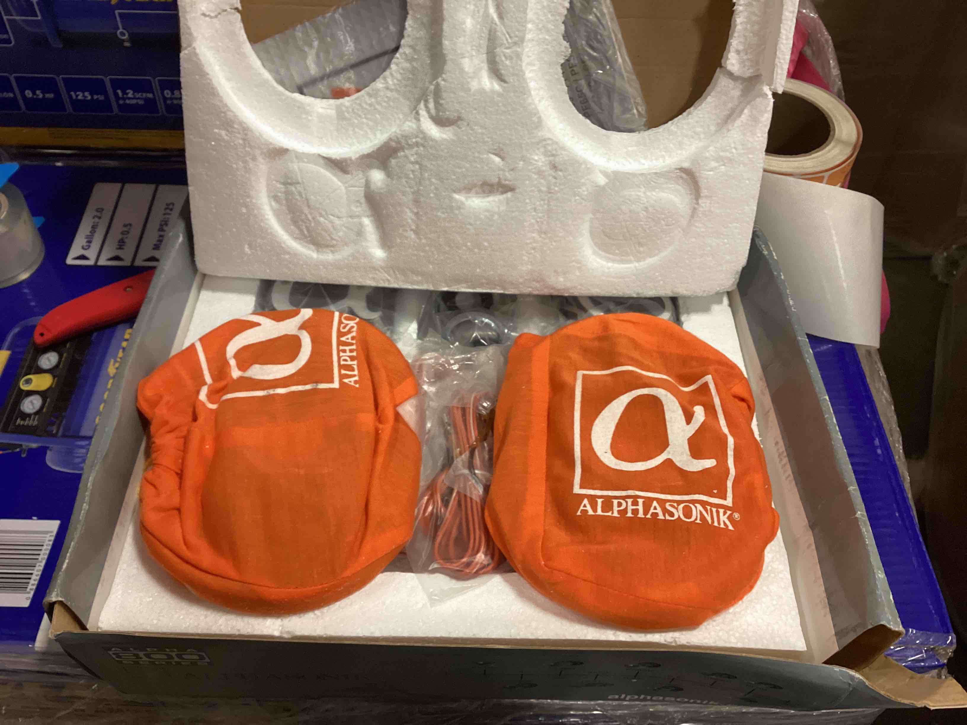 https://s3.amazonaws.com/lotting-images-prod/bidfta/ORG5173353_1697039563345.jpeg