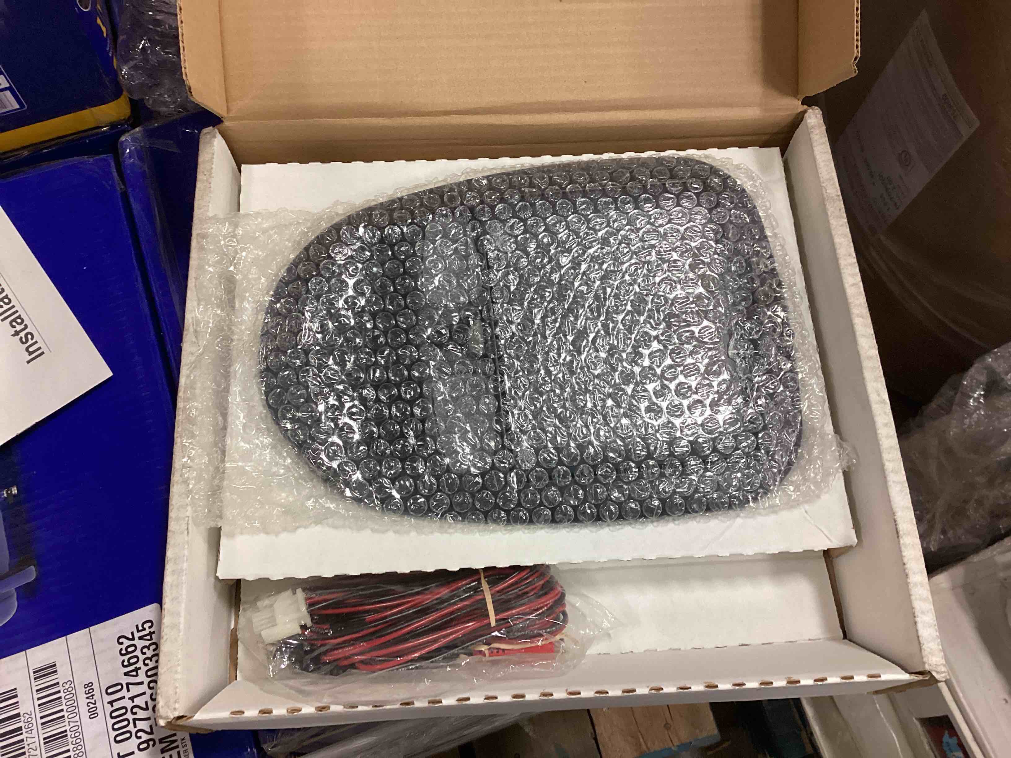 https://s3.amazonaws.com/lotting-images-prod/bidfta/ORG5173390_1697052483015.jpeg