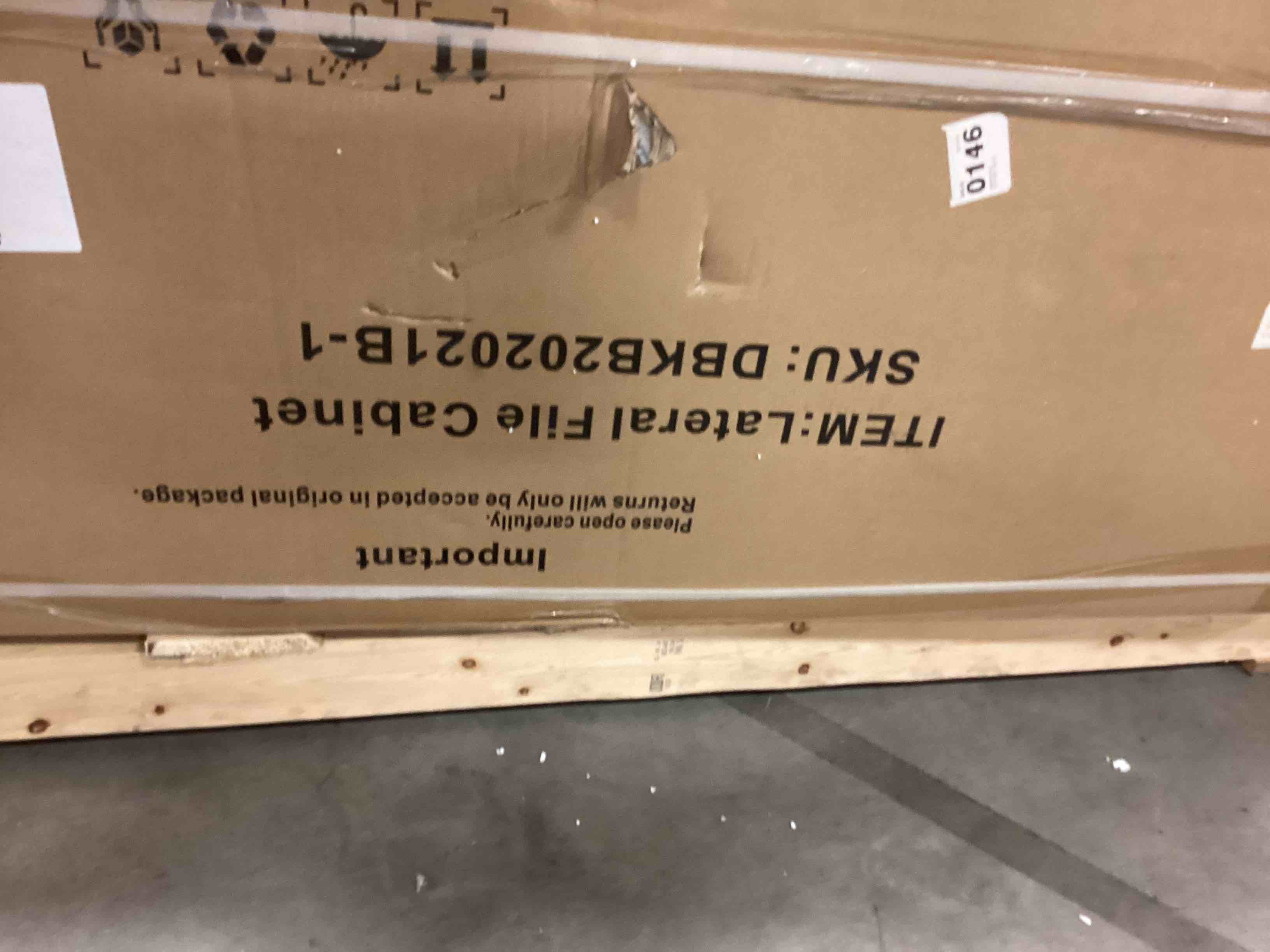 https://s3.amazonaws.com/lotting-images-prod/bidfta/ORG5178487_1697644576747.jpeg