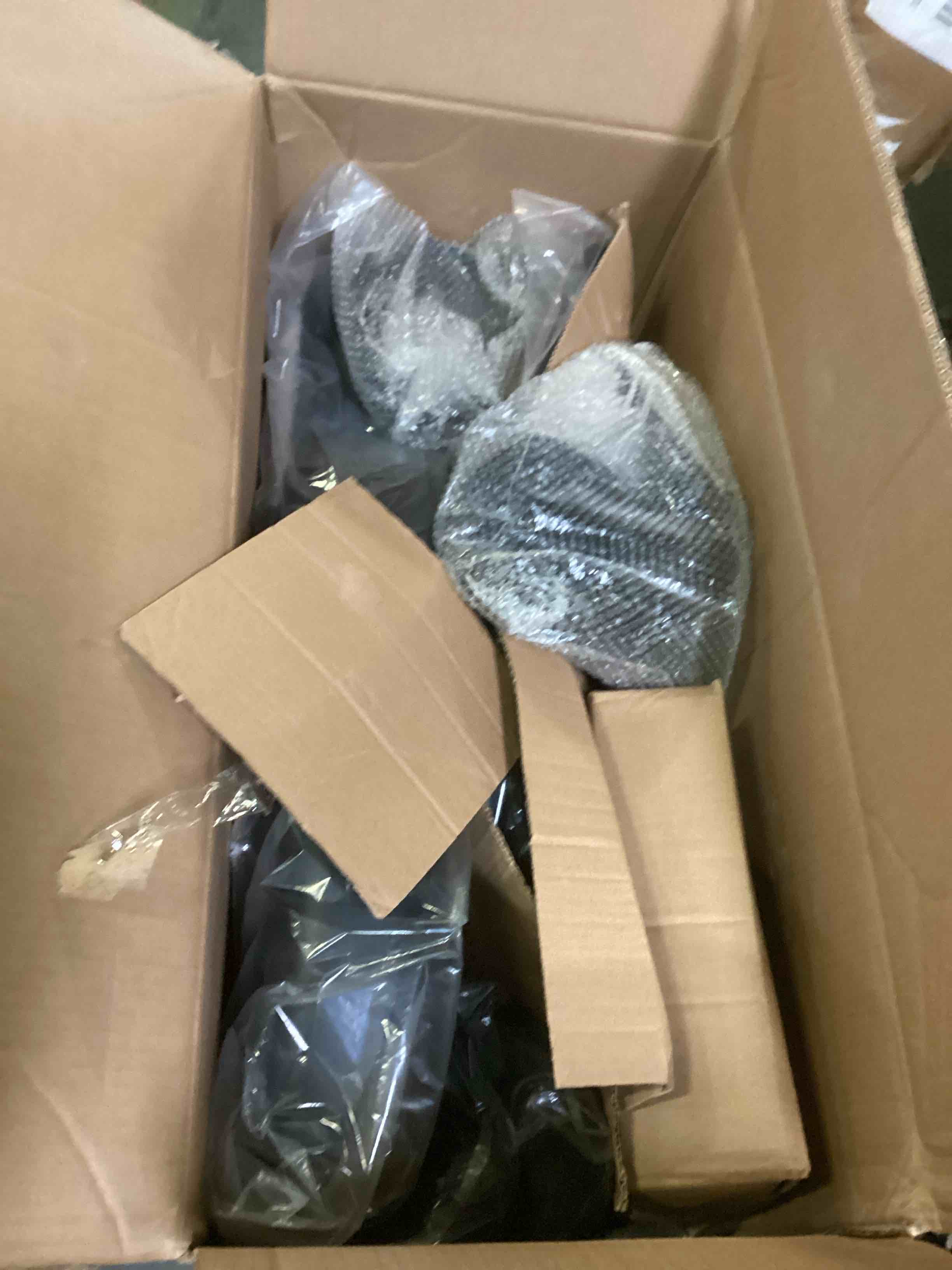 https://s3.amazonaws.com/lotting-images-prod/bidfta/ORG5180385_1702323737799.jpeg