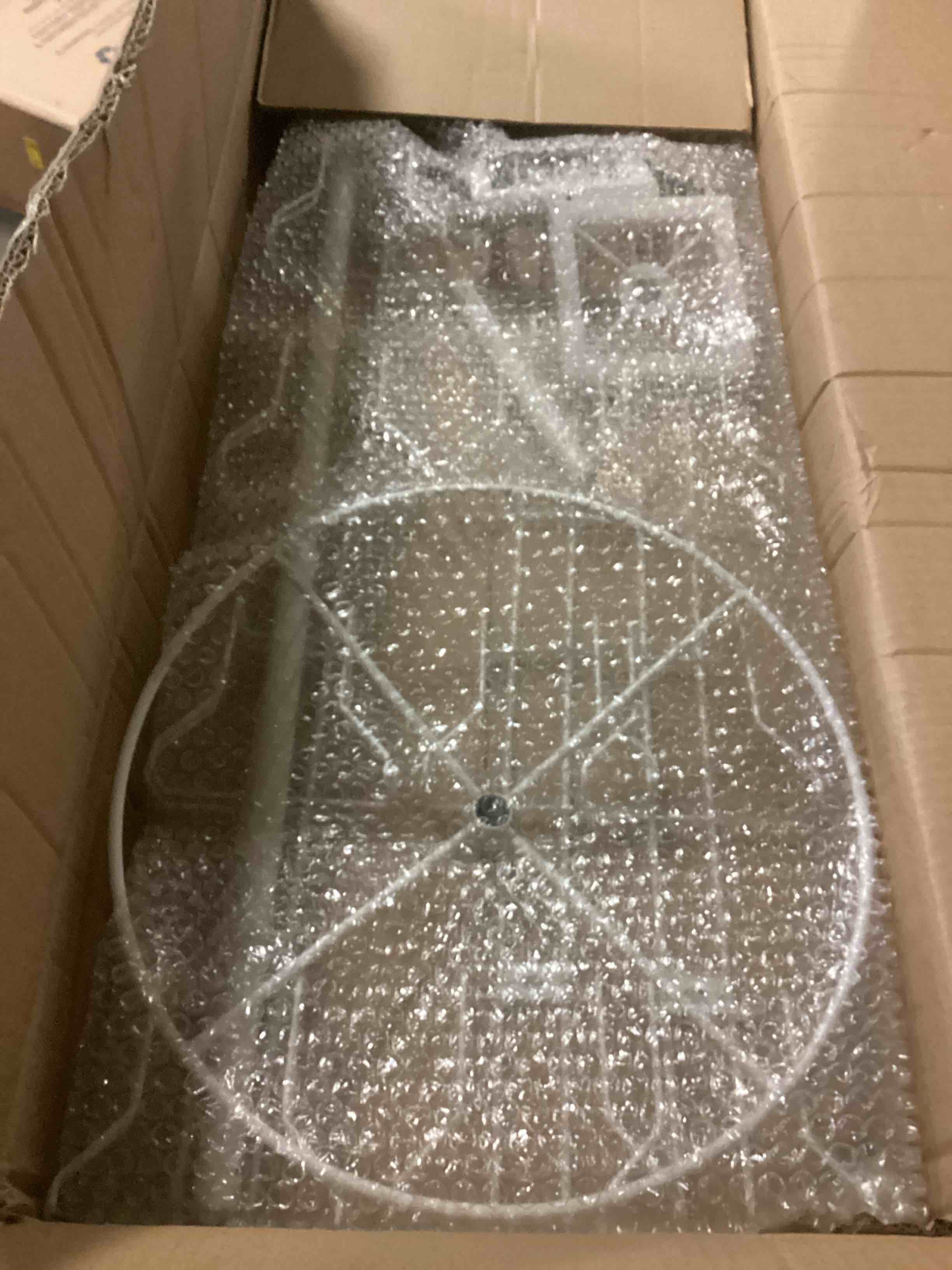 https://s3.amazonaws.com/lotting-images-prod/bidfta/ORG5181318_1702729721407.jpeg
