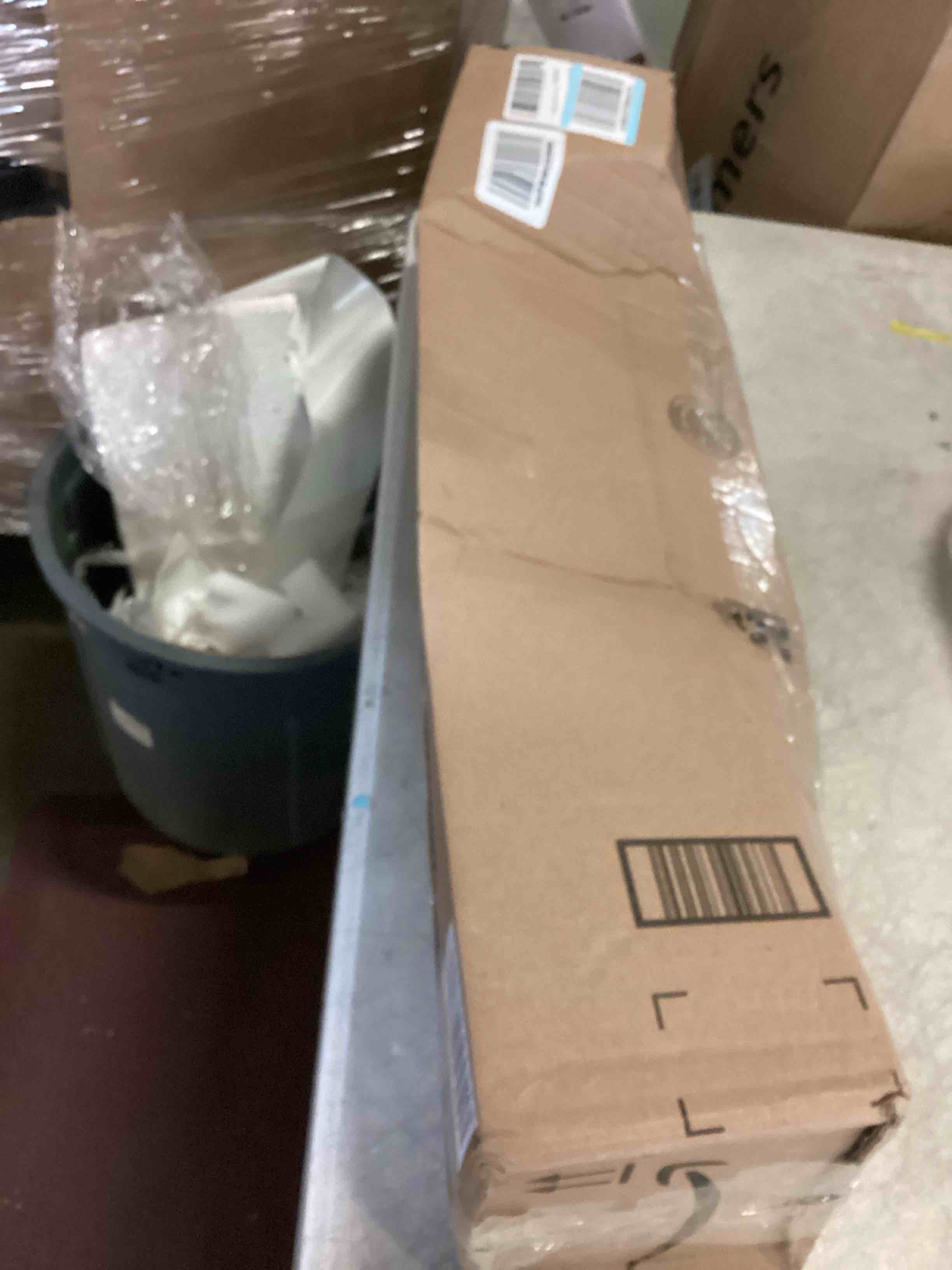 https://s3.amazonaws.com/lotting-images-prod/bidfta/ORG5181635_1702387369132.jpeg