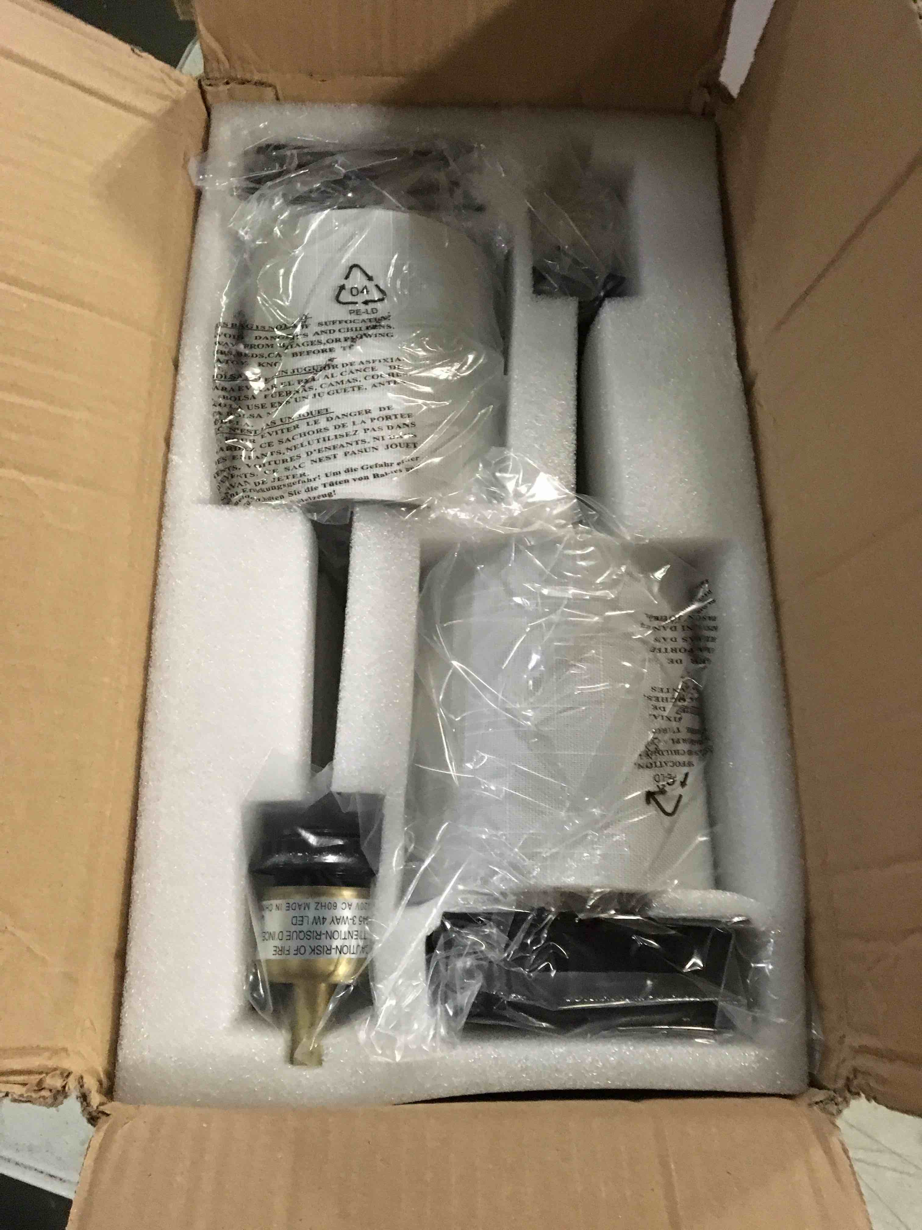 https://s3.amazonaws.com/lotting-images-prod/bidfta/ORG5185378_1703160940965.jpeg