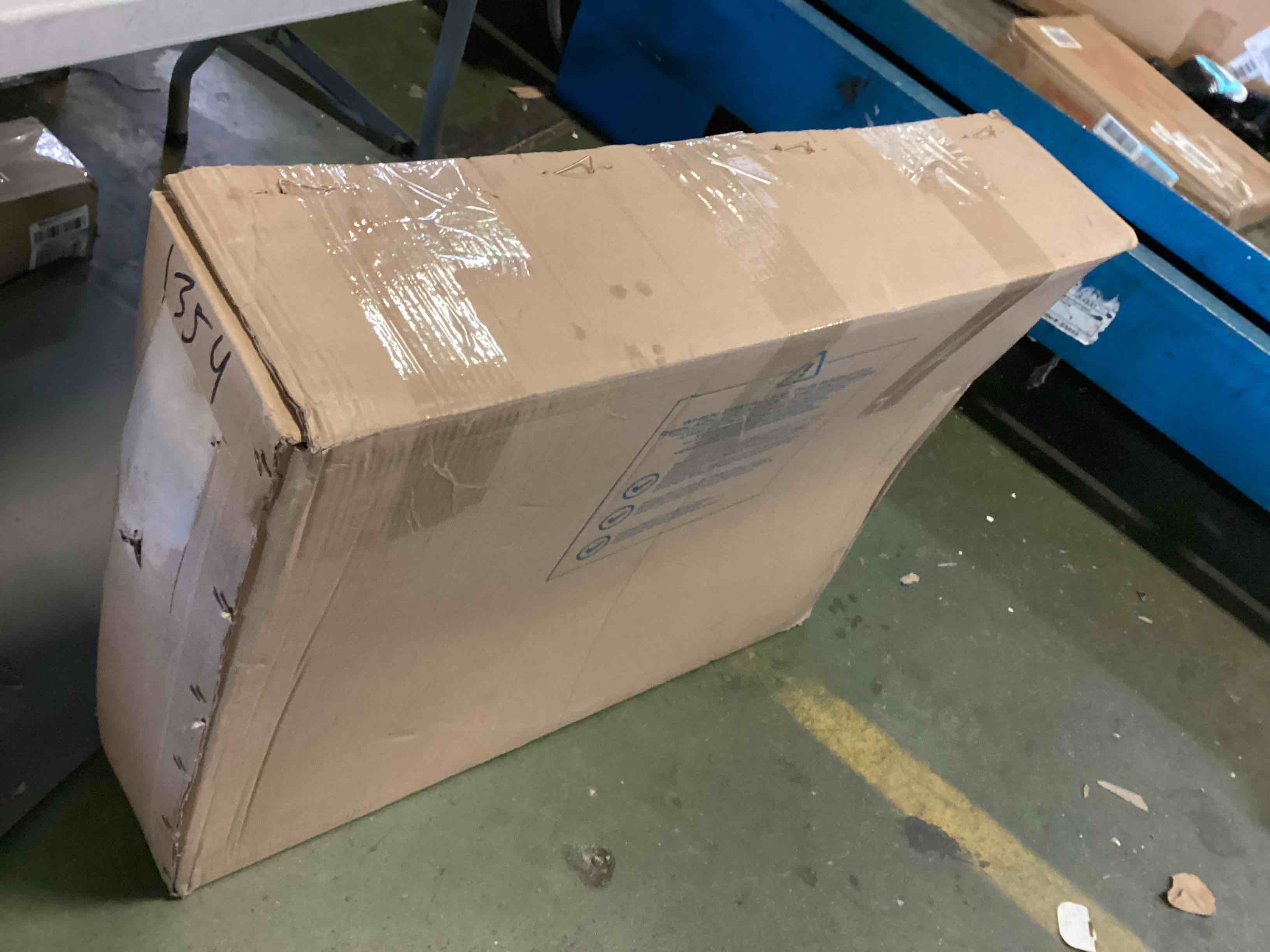 https://s3.amazonaws.com/lotting-images-prod/bidfta/ORG5189294_1702483610941.jpeg