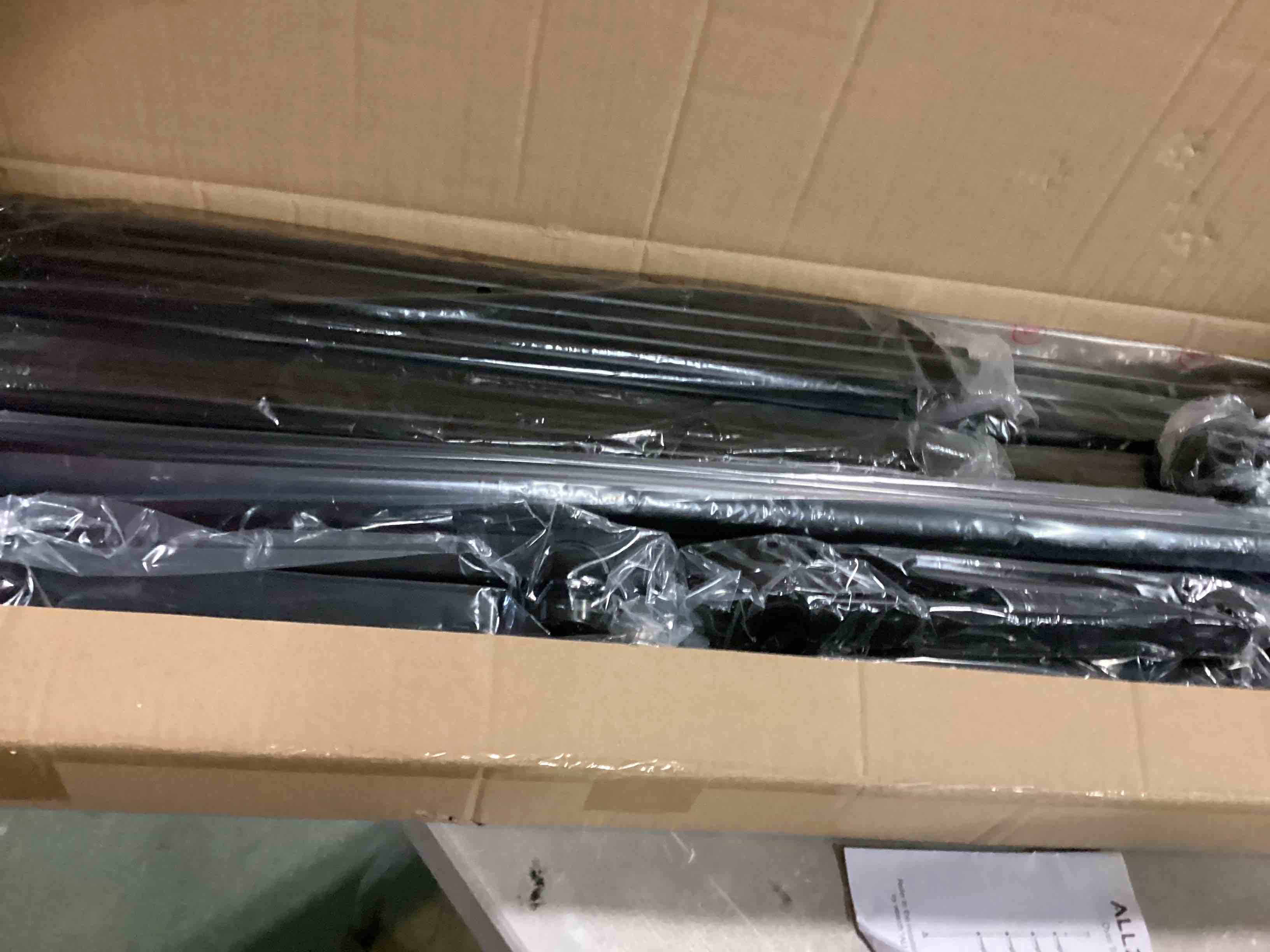 https://s3.amazonaws.com/lotting-images-prod/bidfta/ORG5189480_1702556470014.jpeg