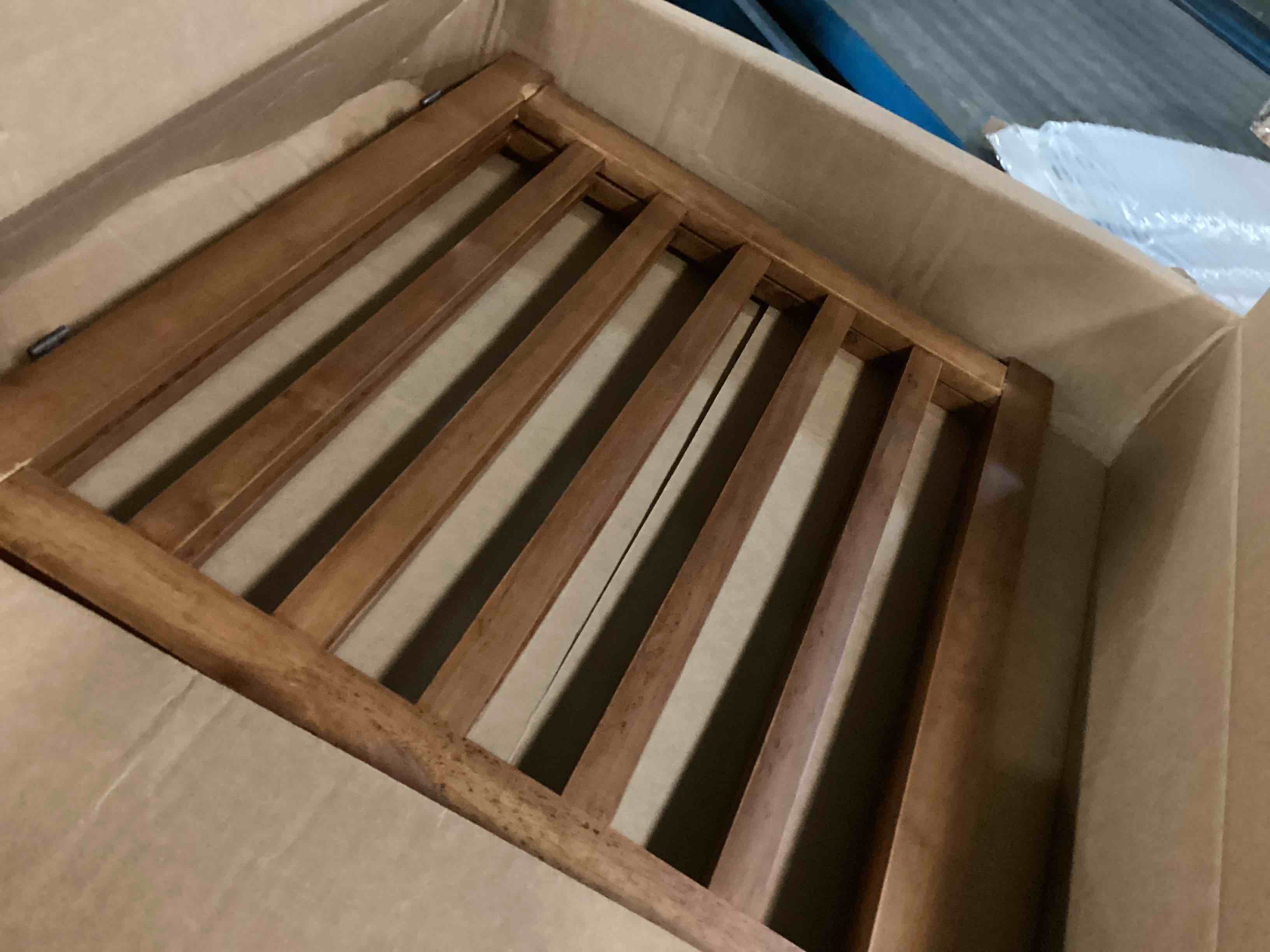 https://s3.amazonaws.com/lotting-images-prod/bidfta/ORG5189826_1702642864103.jpeg