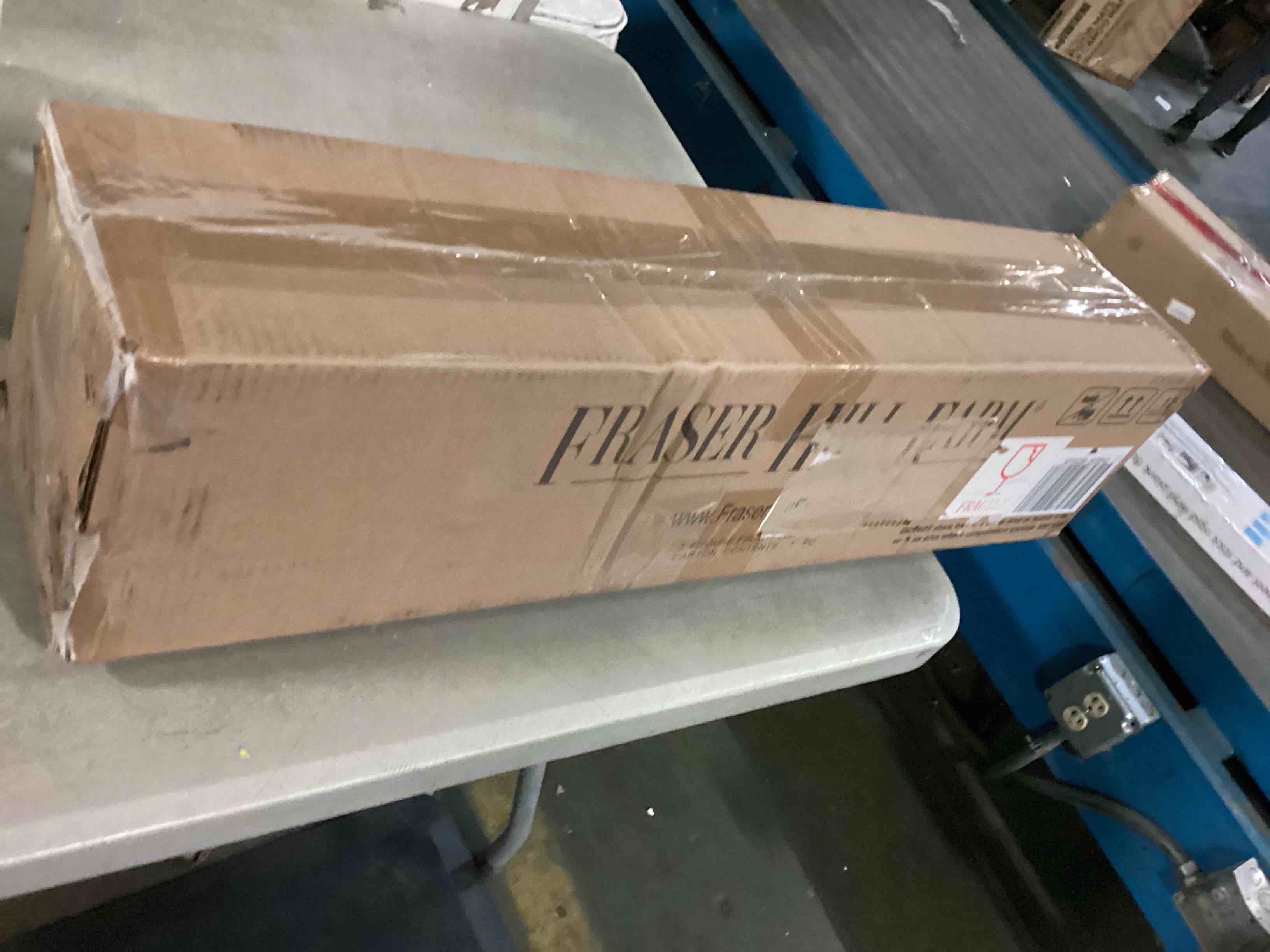 https://s3.amazonaws.com/lotting-images-prod/bidfta/ORG5189836_1702643893010.jpeg