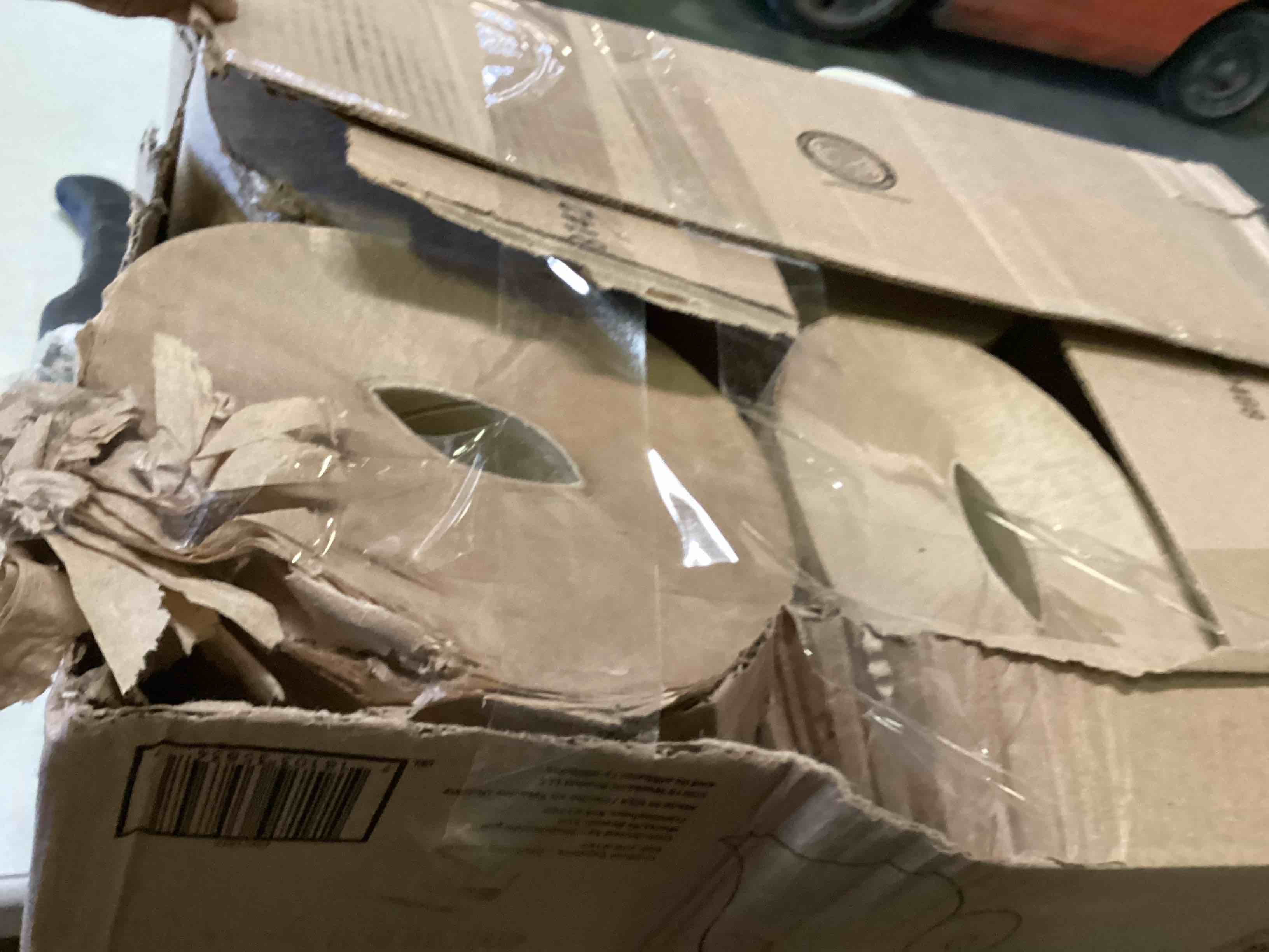 https://s3.amazonaws.com/lotting-images-prod/bidfta/ORG5190023_1702659735293.jpeg