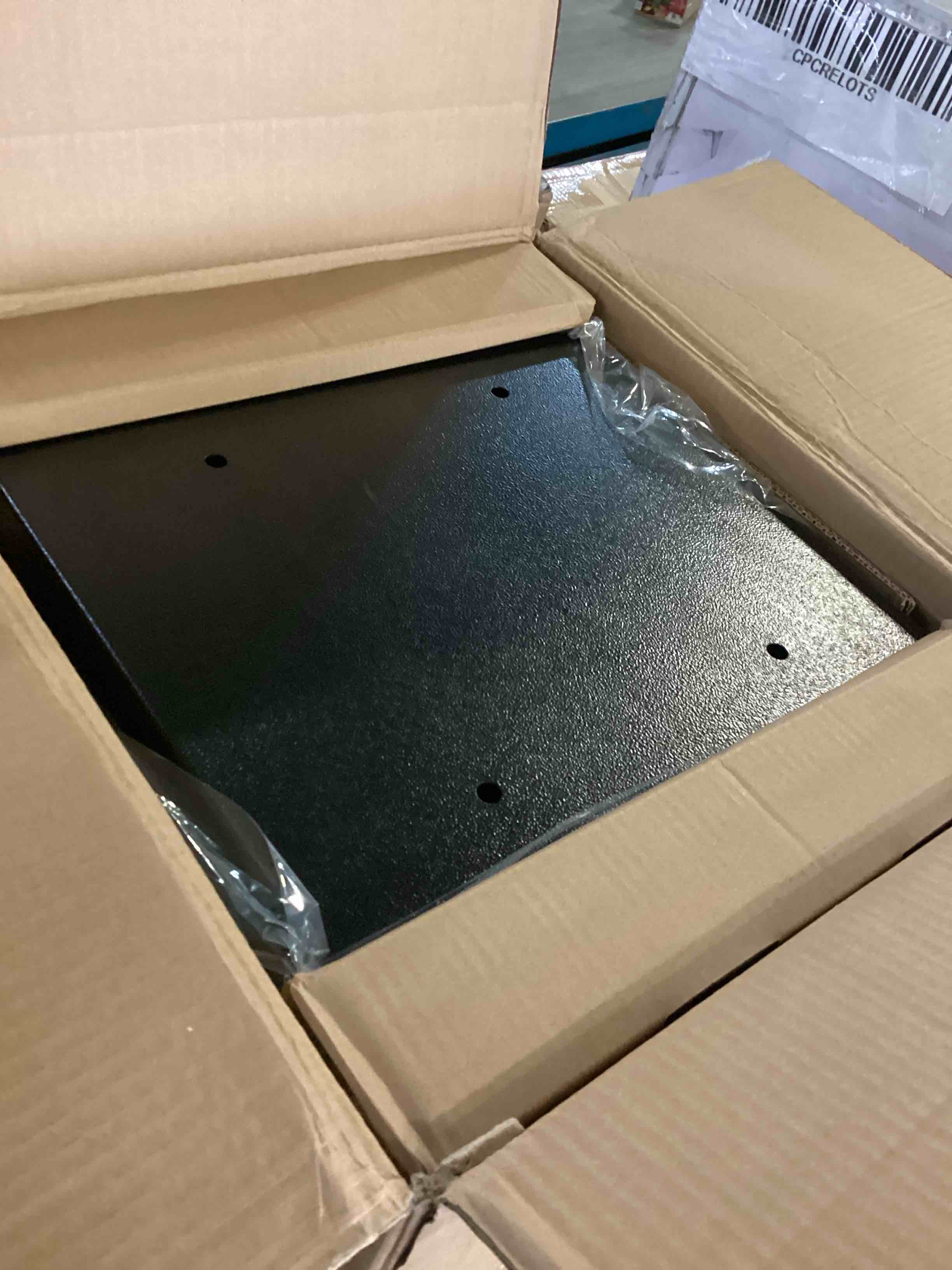 https://s3.amazonaws.com/lotting-images-prod/bidfta/ORG5190315_1702914594264.jpeg