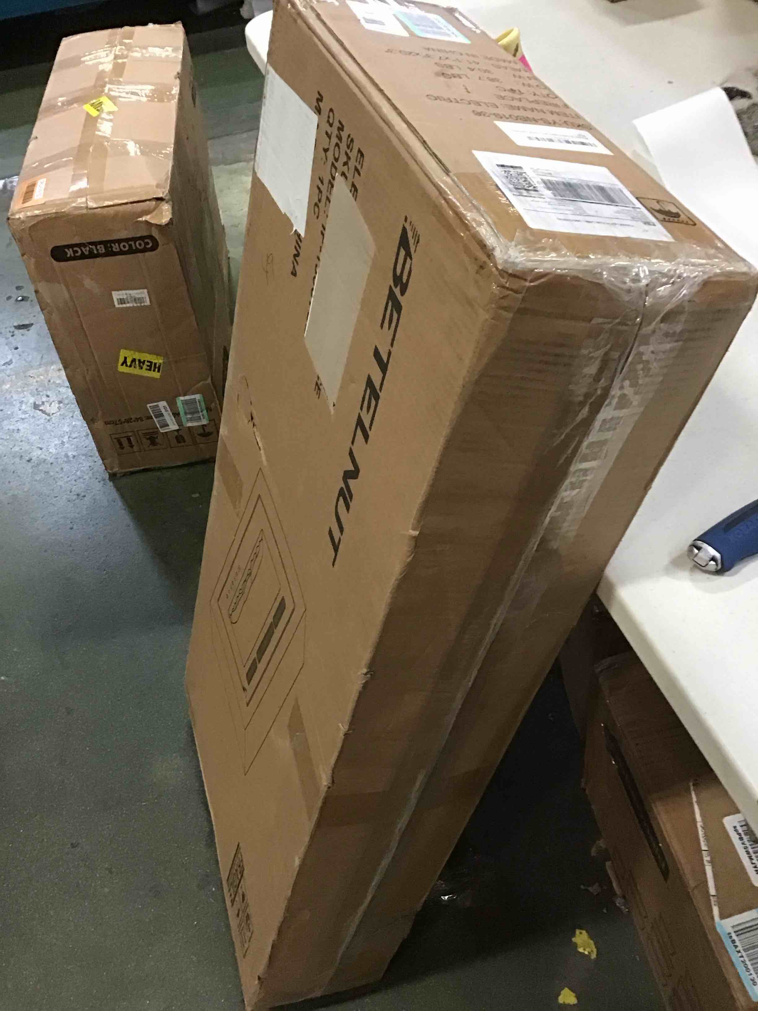 https://s3.amazonaws.com/lotting-images-prod/bidfta/ORG5191327_1702915449329.jpeg