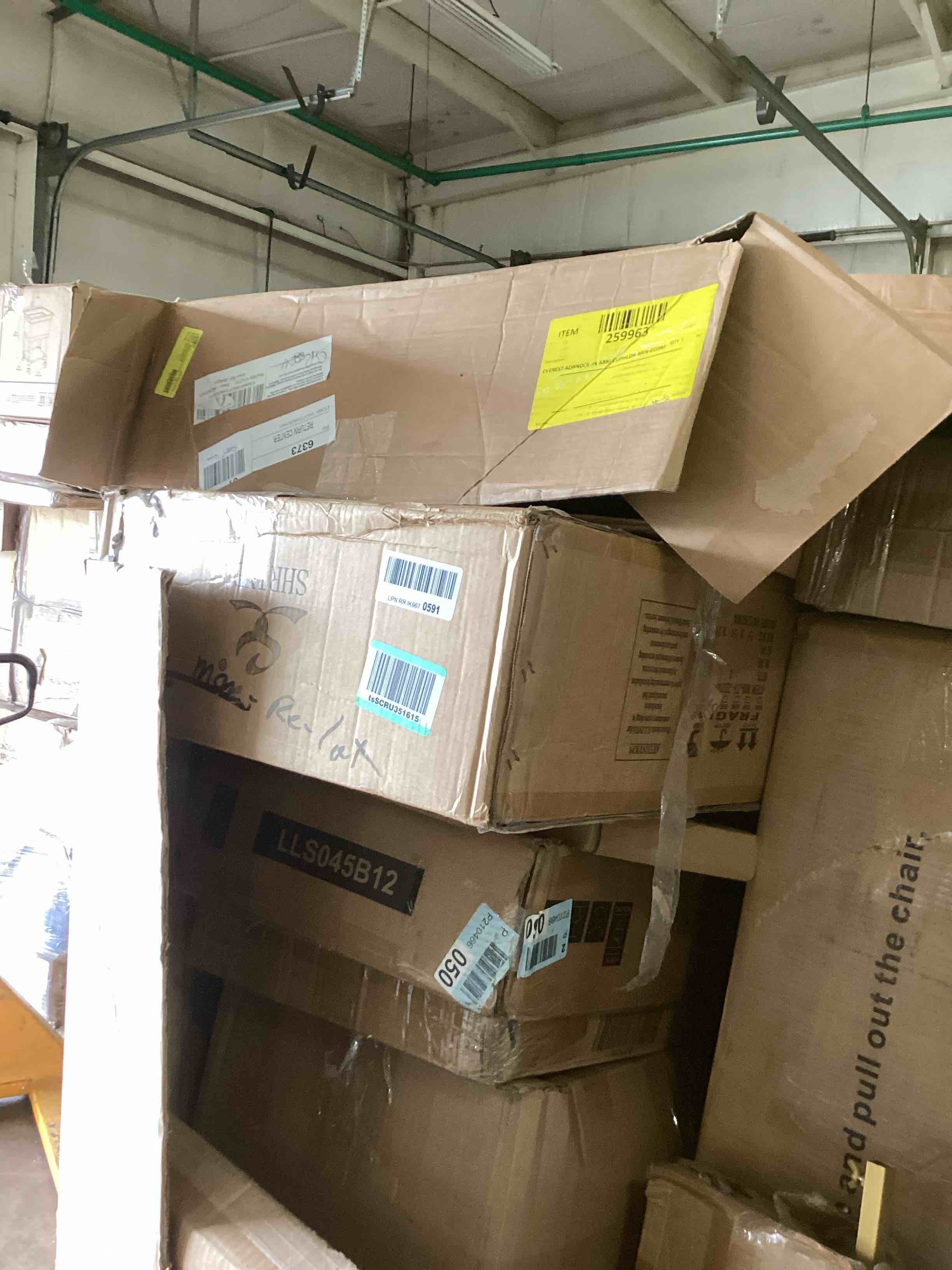 https://s3.amazonaws.com/lotting-images-prod/bidfta/ORG5196000_1721845422213.jpeg