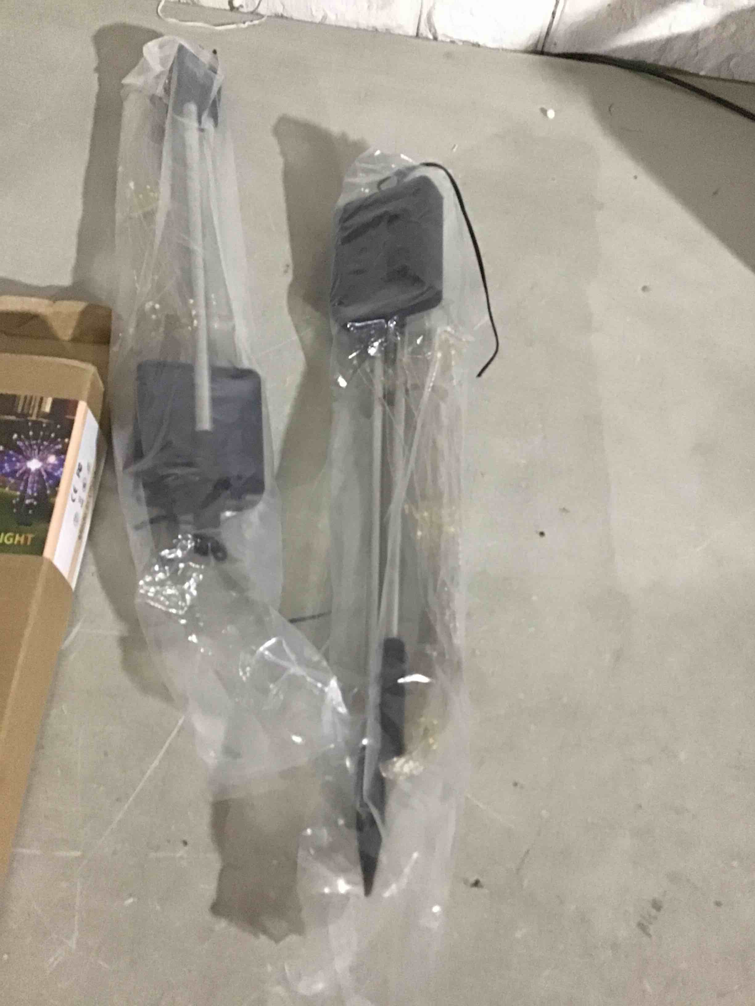 https://s3.amazonaws.com/lotting-images-prod/bidfta/ORG5204477_1693578414518.jpeg