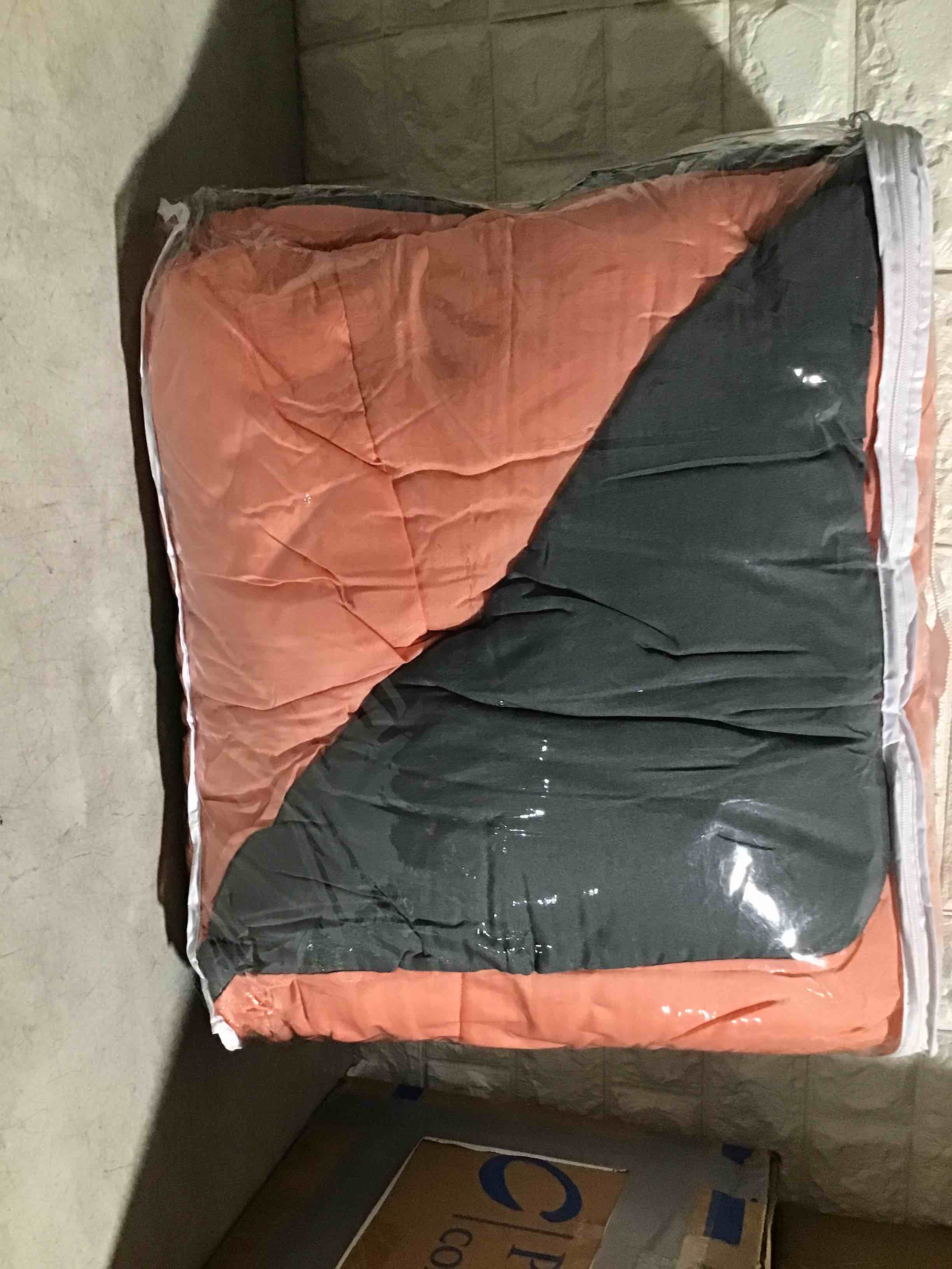 https://s3.amazonaws.com/lotting-images-prod/bidfta/ORG5207041_1694182955727.jpeg