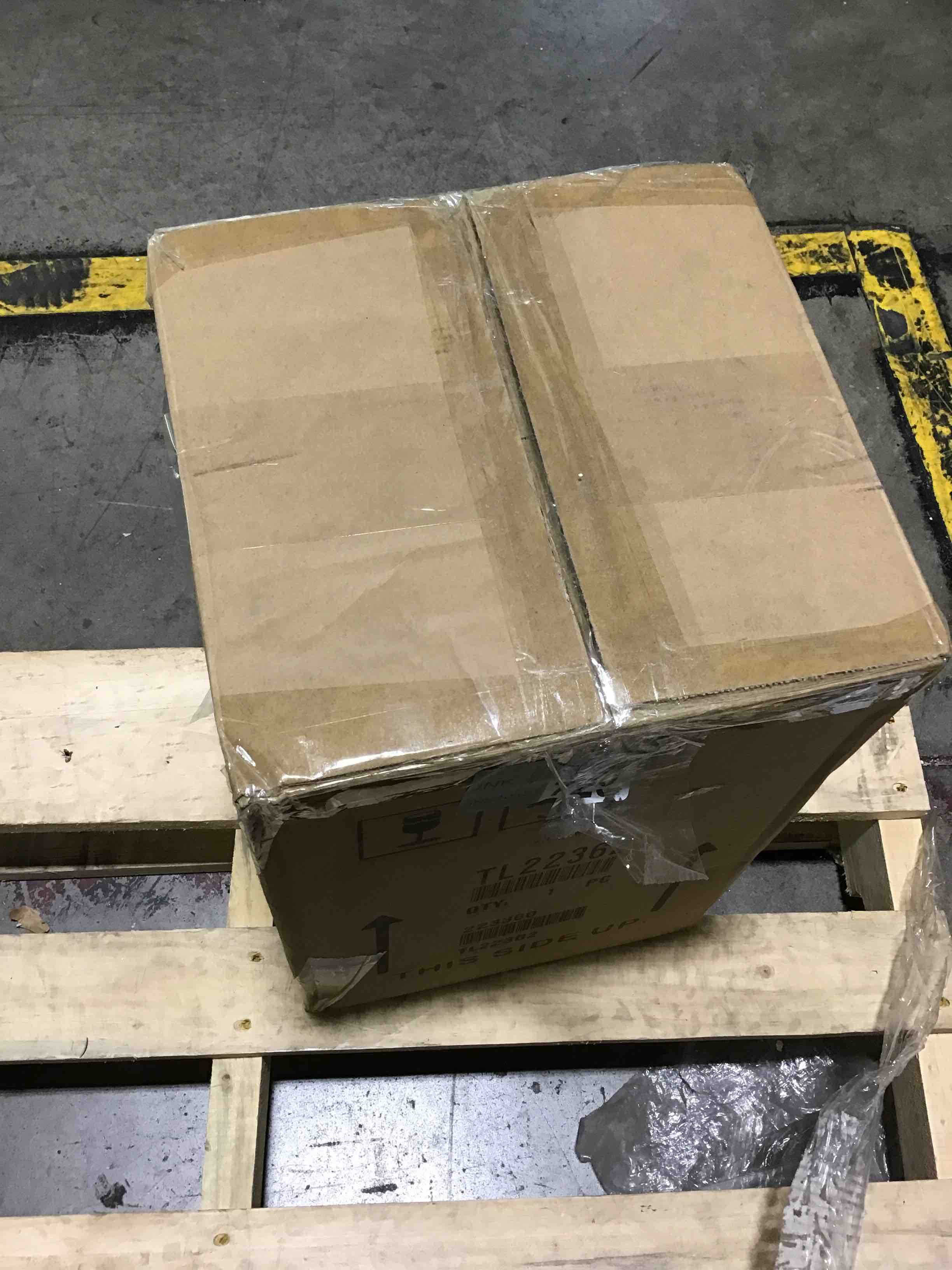 https://s3.amazonaws.com/lotting-images-prod/bidfta/ORG5208346_1695839556293.jpeg