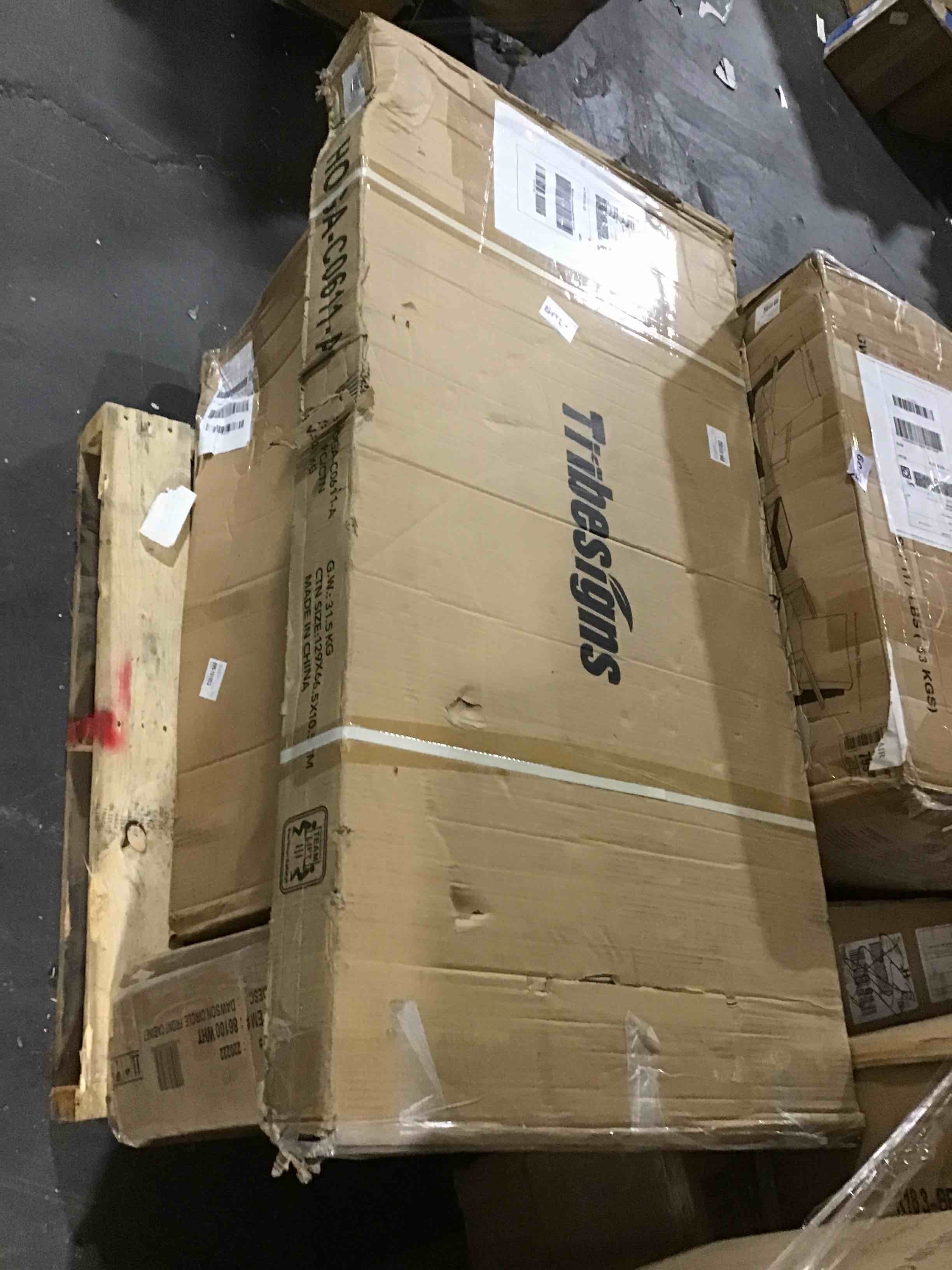 https://s3.amazonaws.com/lotting-images-prod/bidfta/ORG5208782_1693939723484.jpeg