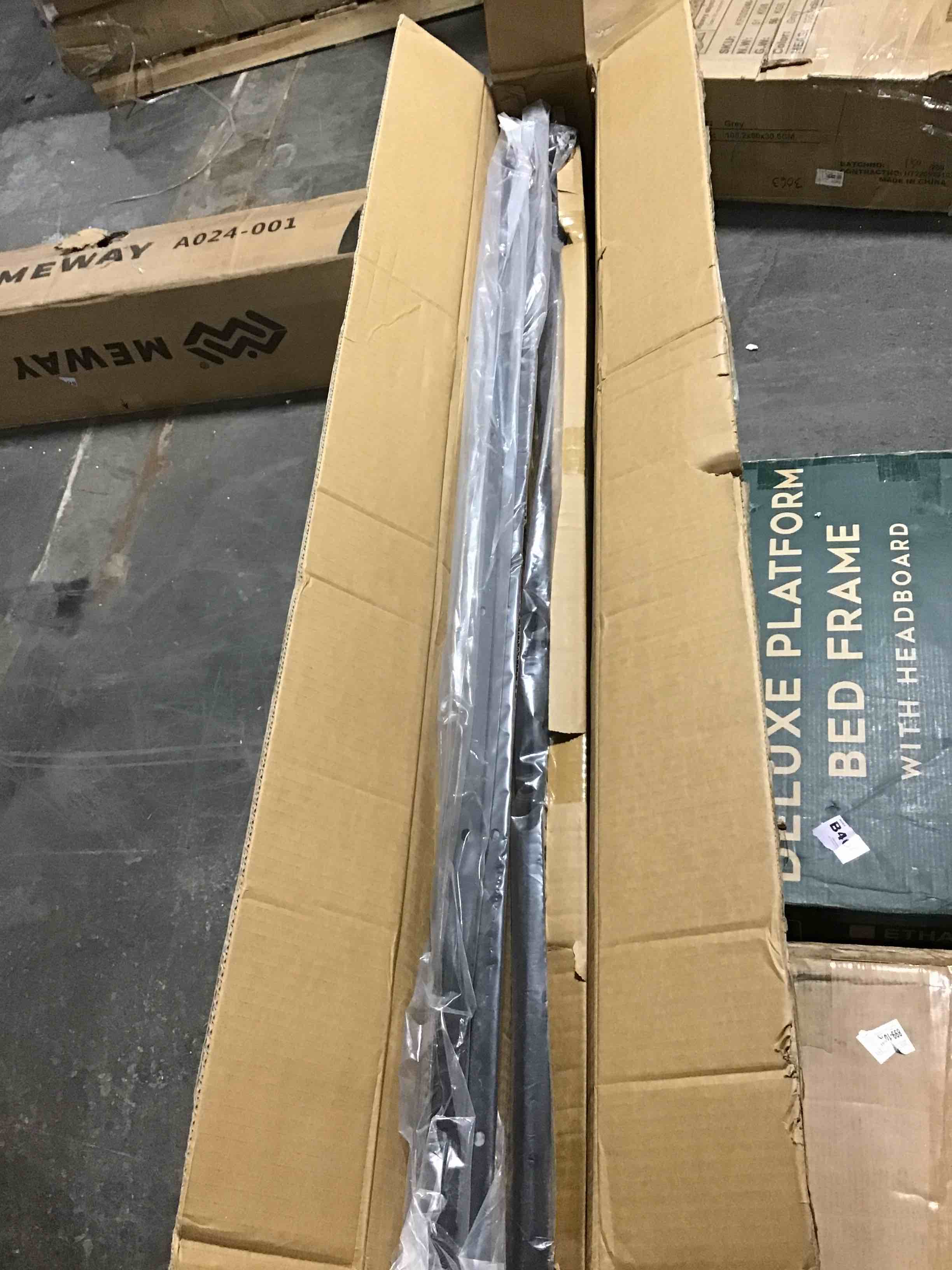 https://s3.amazonaws.com/lotting-images-prod/bidfta/ORG5209598_1695056437651.jpeg
