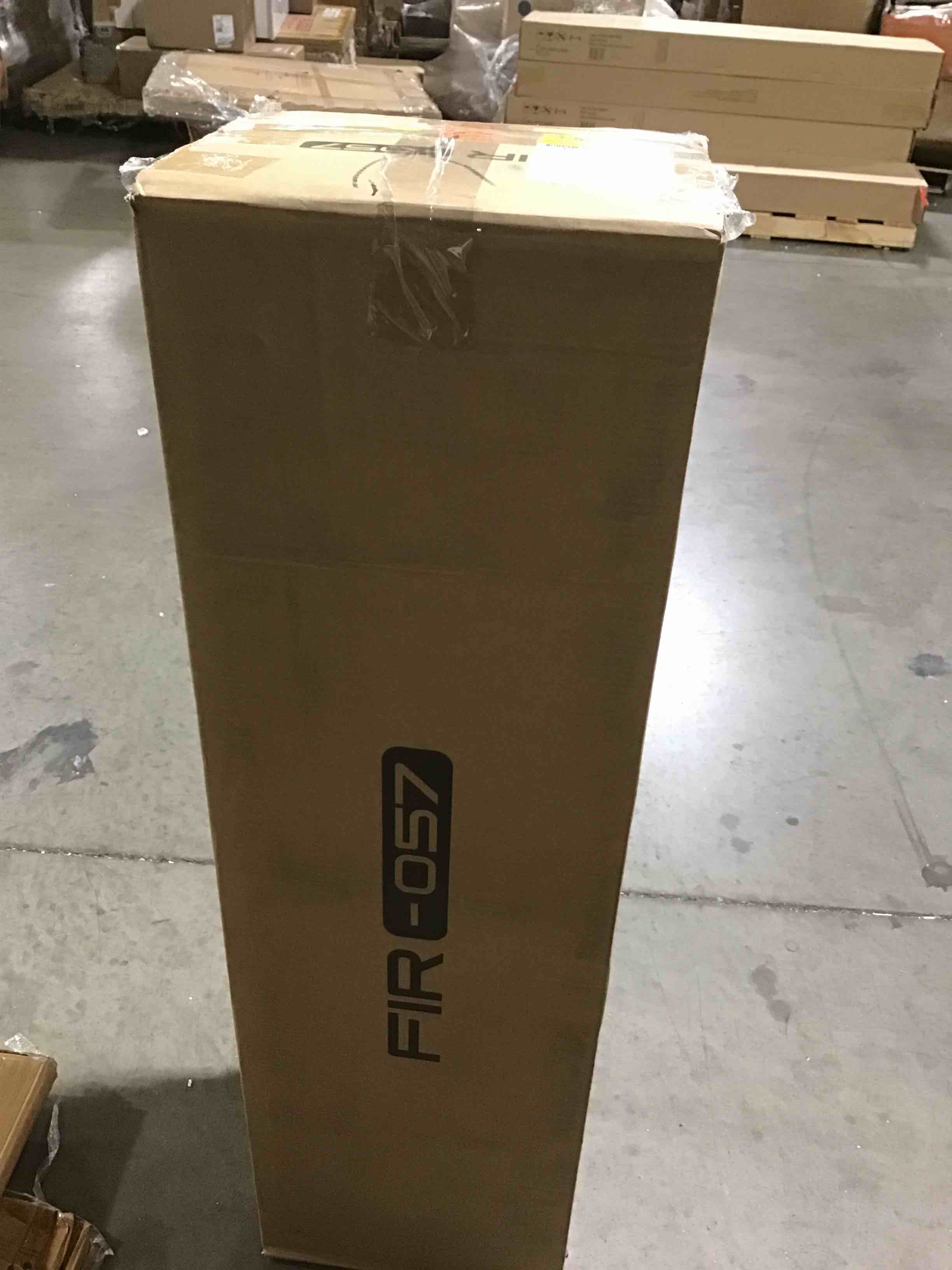 https://s3.amazonaws.com/lotting-images-prod/bidfta/ORG5210299_1696347926908.jpeg