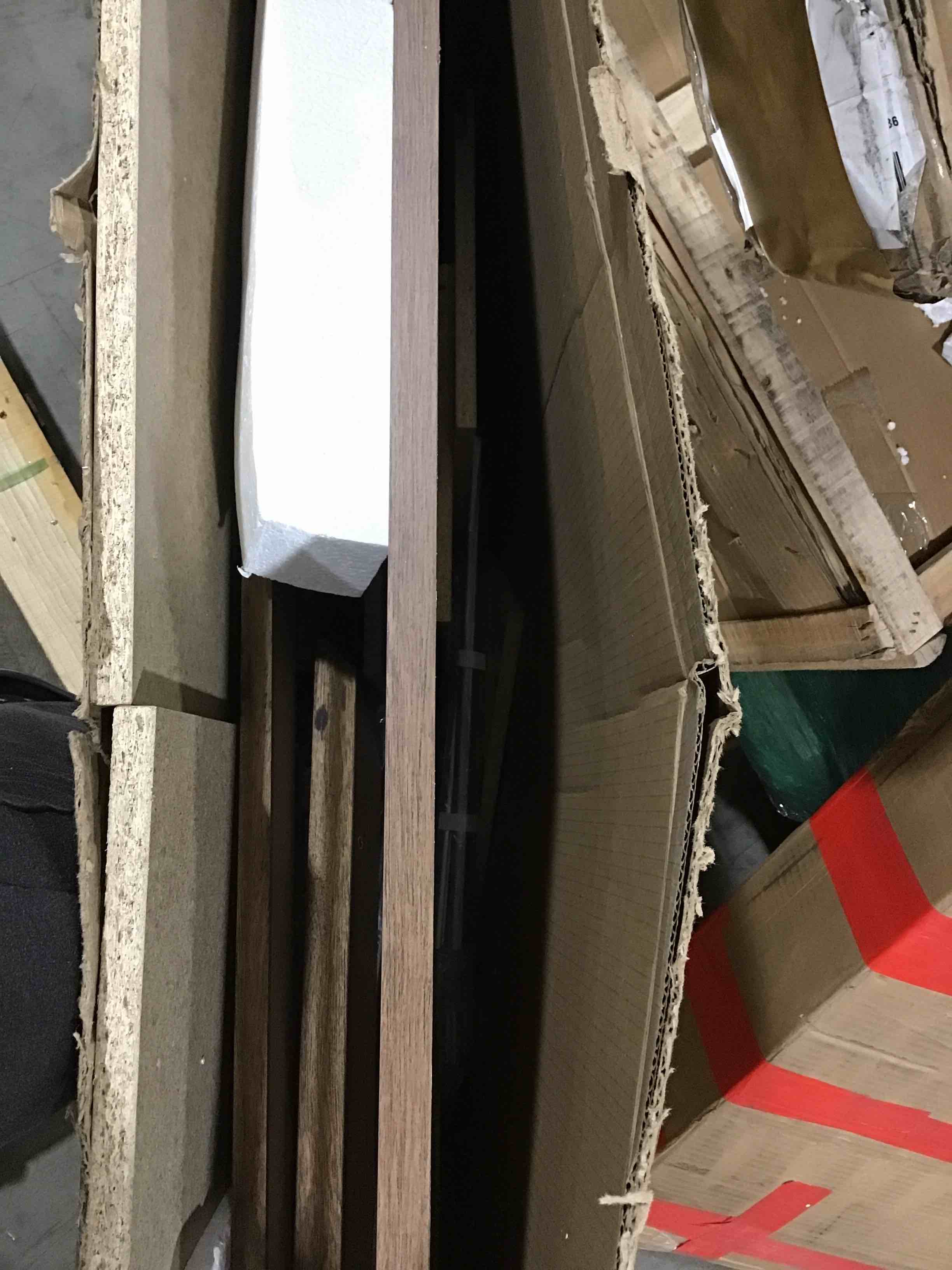 https://s3.amazonaws.com/lotting-images-prod/bidfta/ORG5211427_1700592758454.jpeg