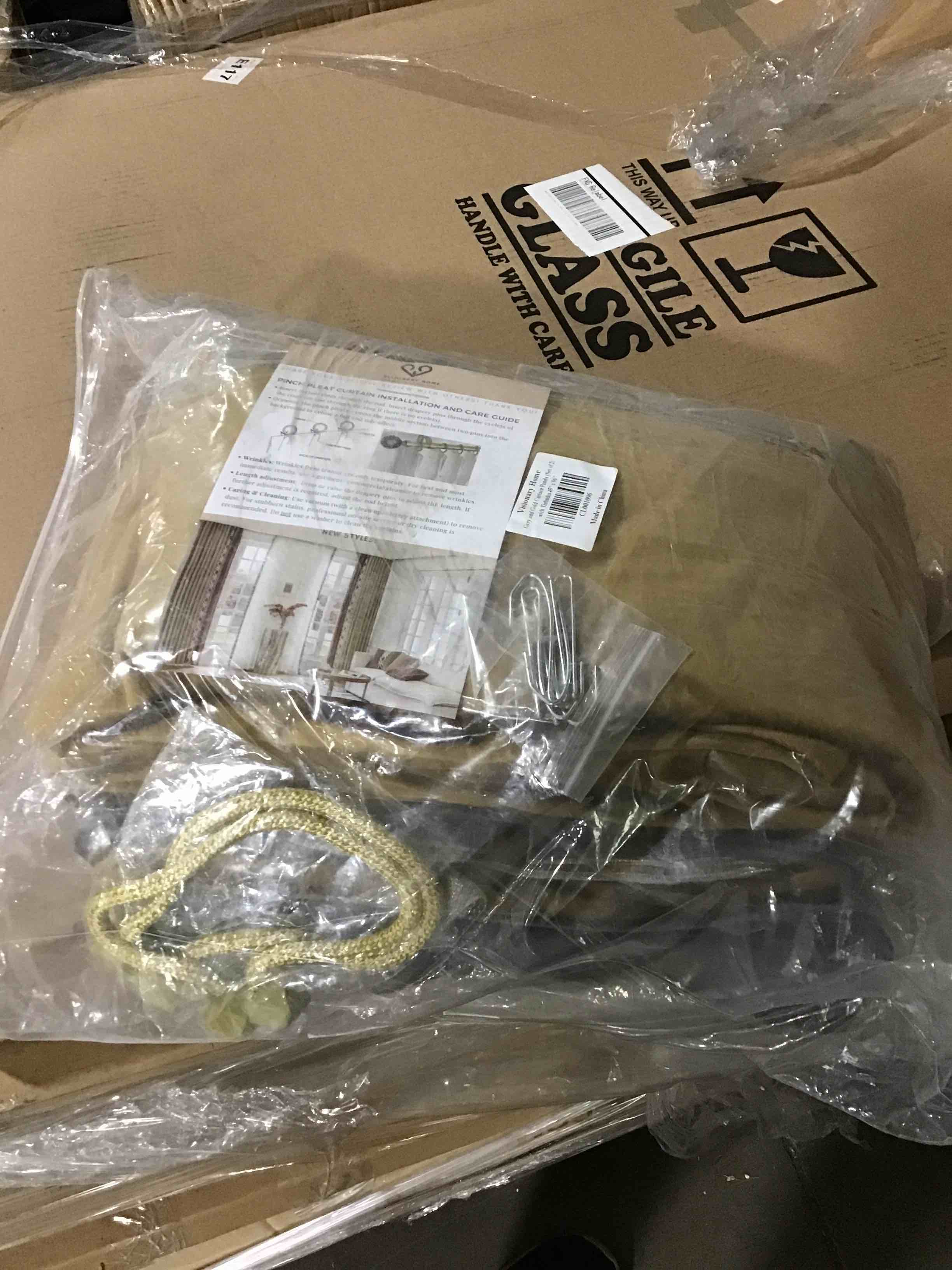 https://s3.amazonaws.com/lotting-images-prod/bidfta/ORG5213141_1693496990551.jpeg